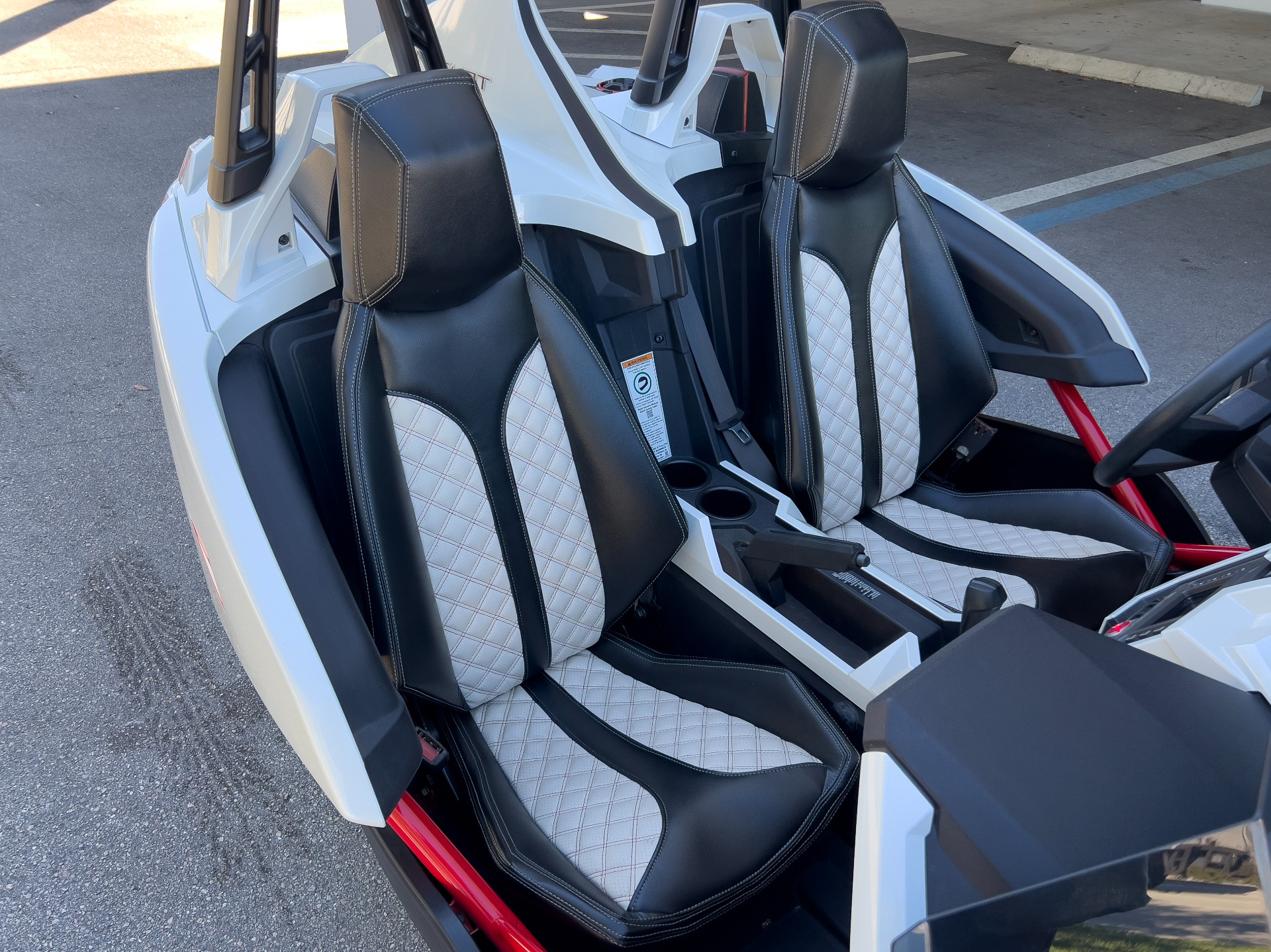 Used-2016-Polaris-Slingshot-SL-LE