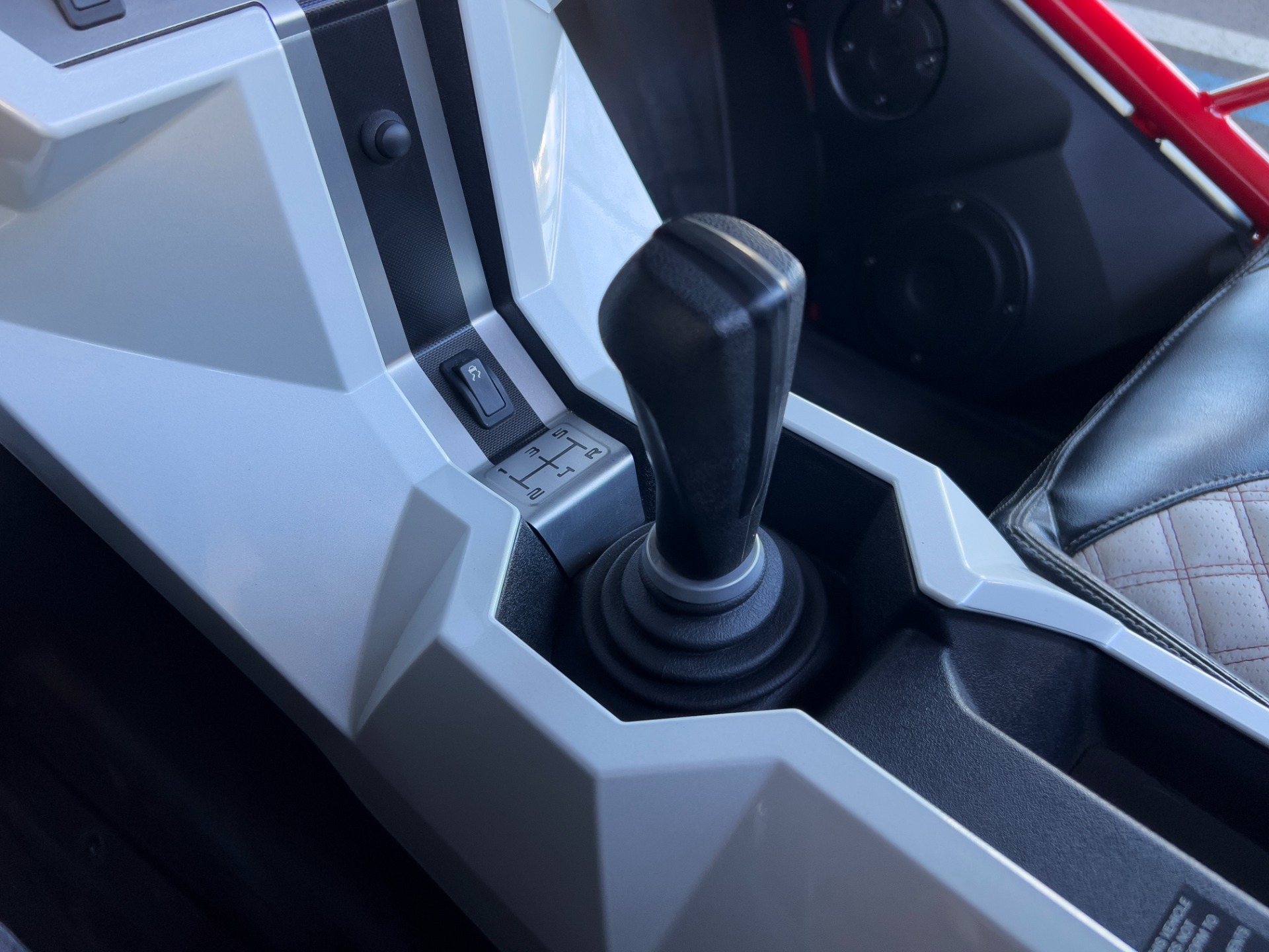 Used-2016-Polaris-Slingshot-SL-LE