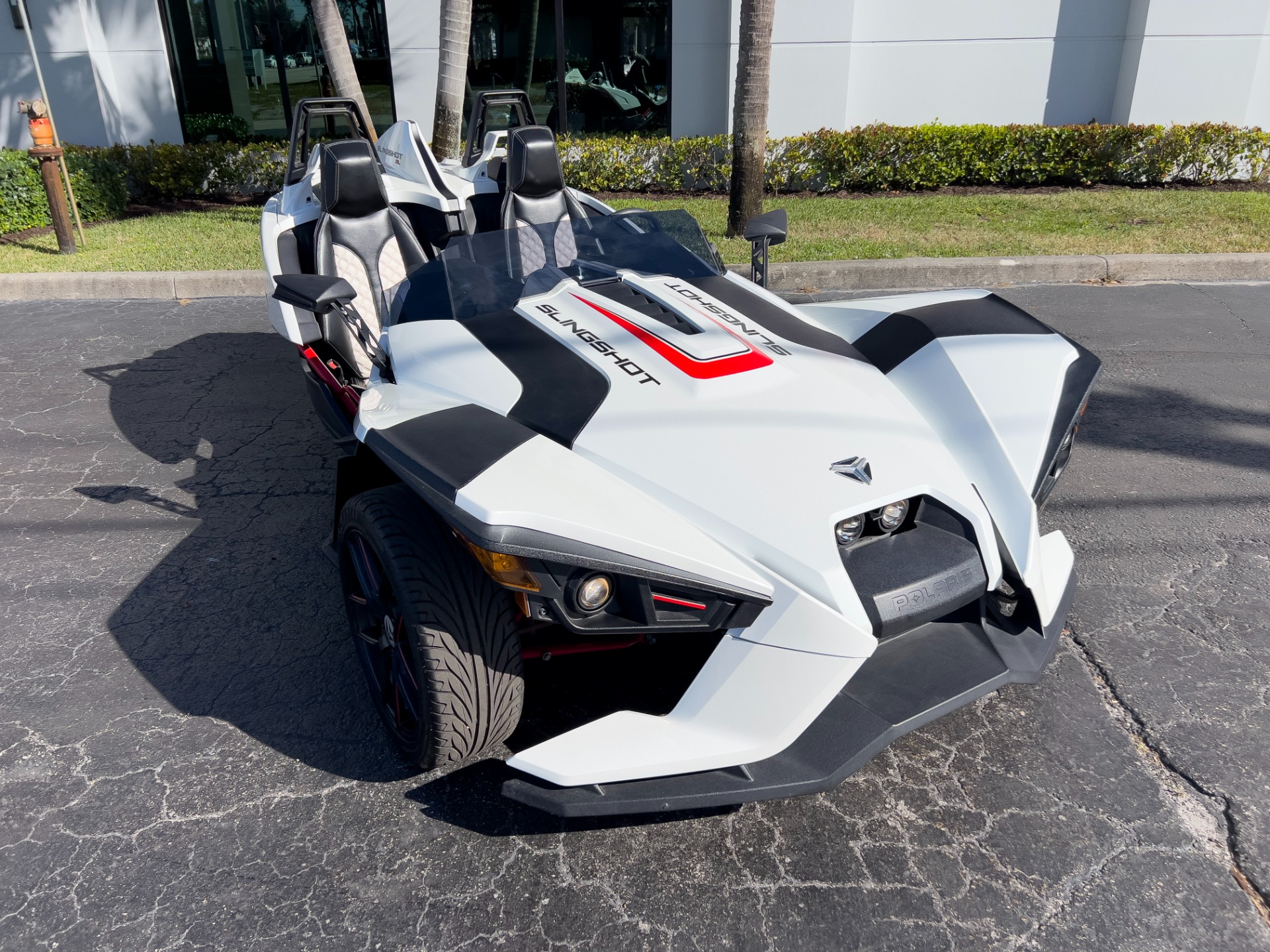 Used-2016-Polaris-Slingshot-SL-LE