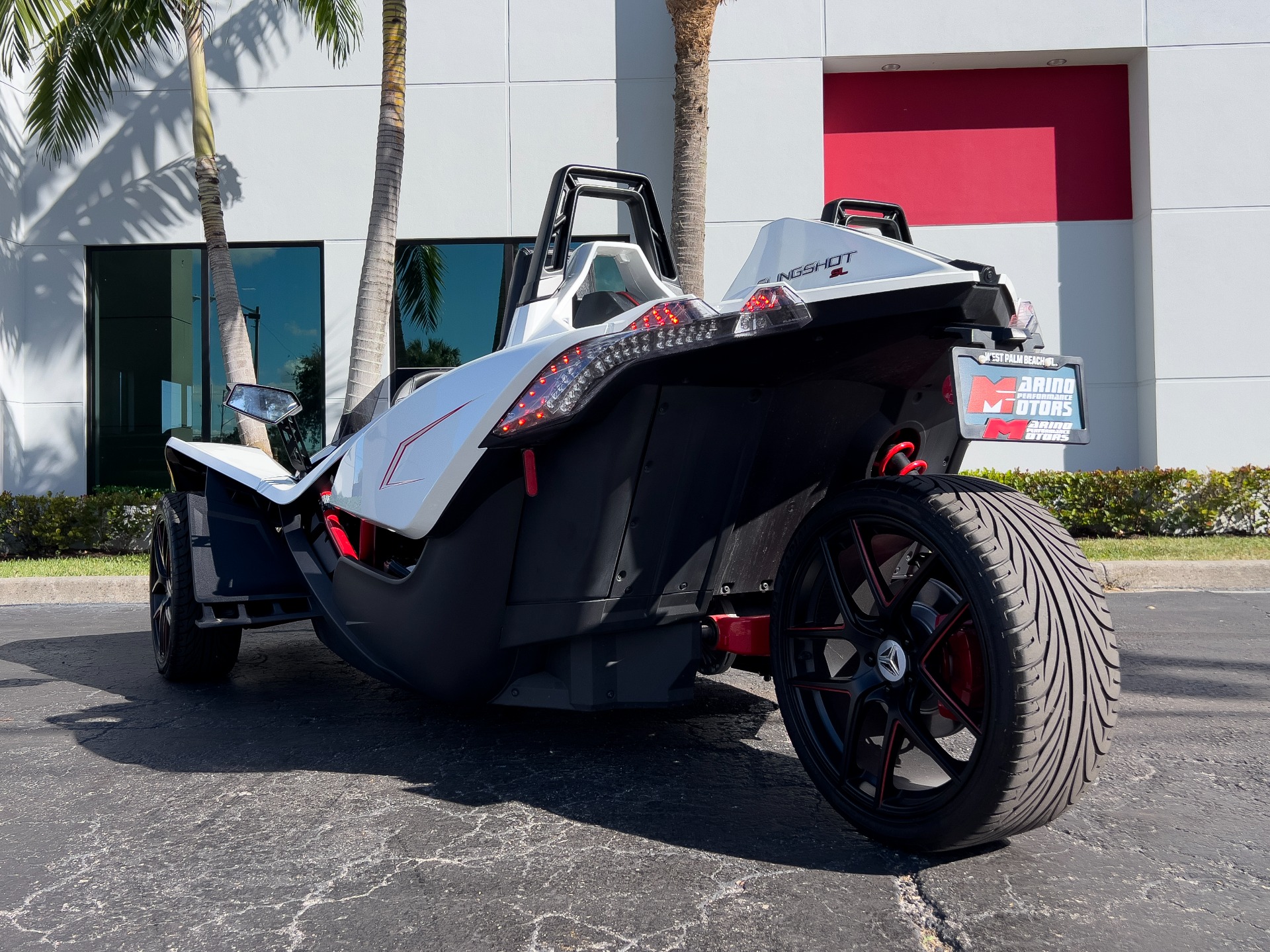 Used-2016-Polaris-Slingshot-SL-LE