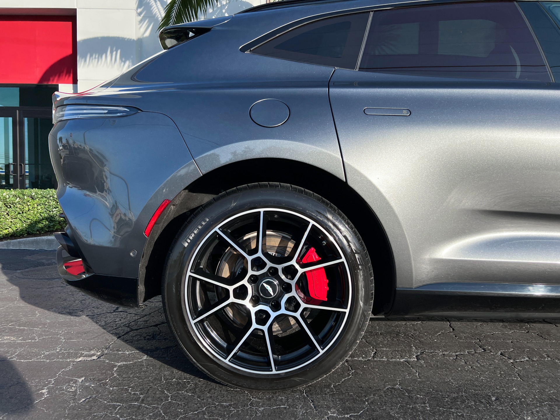 Used-2021-Aston-Martin-DBX