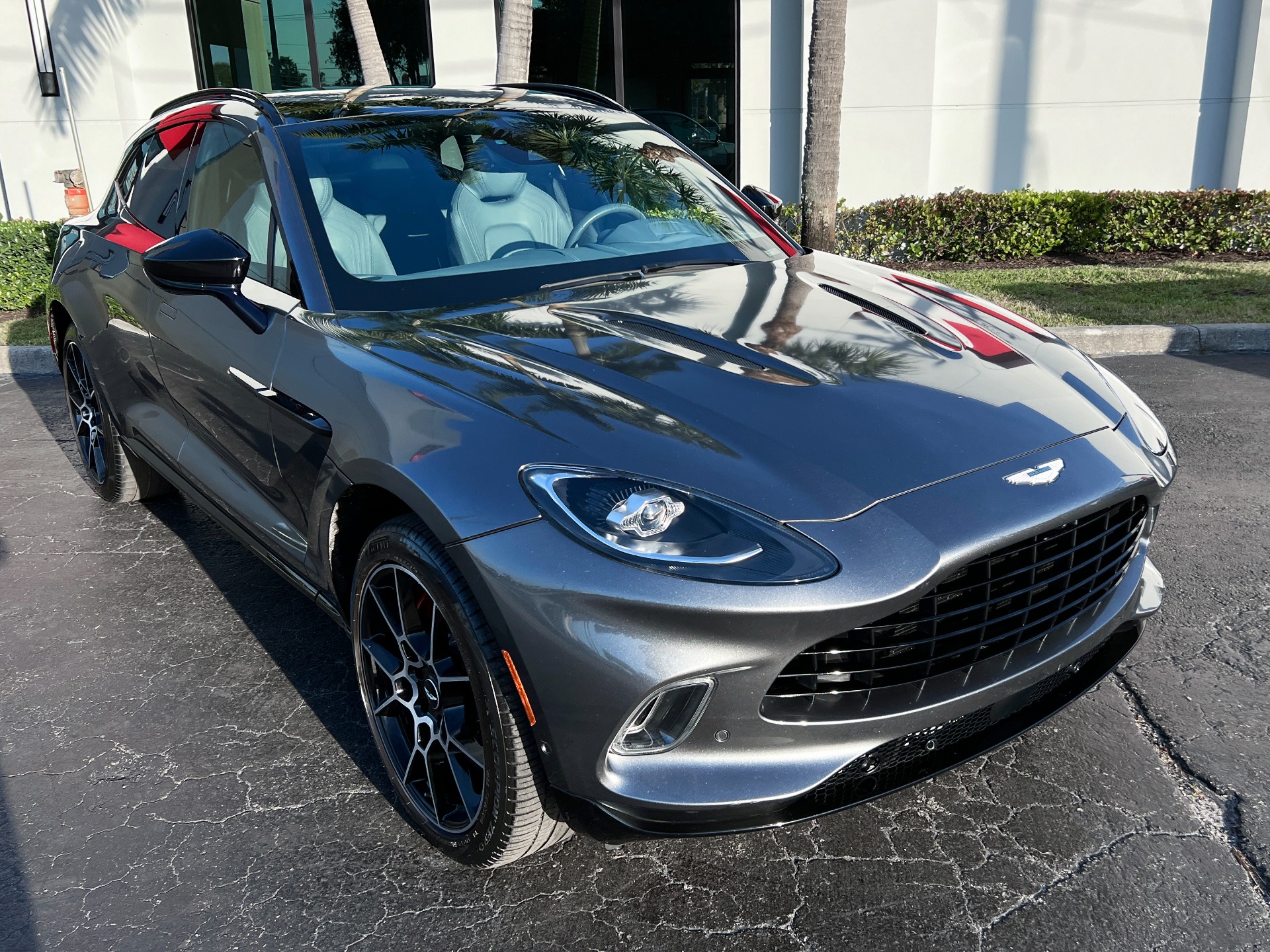 Used-2021-Aston-Martin-DBX