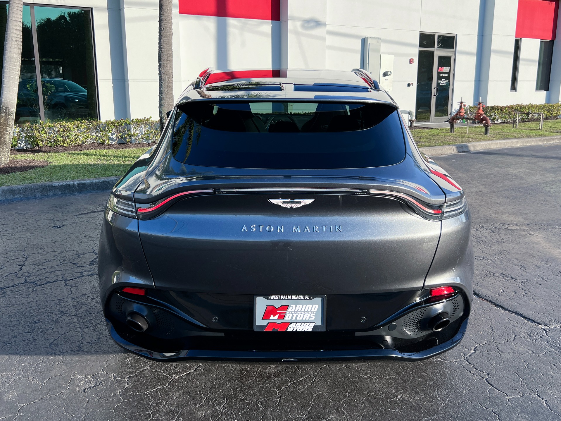 Used-2021-Aston-Martin-DBX