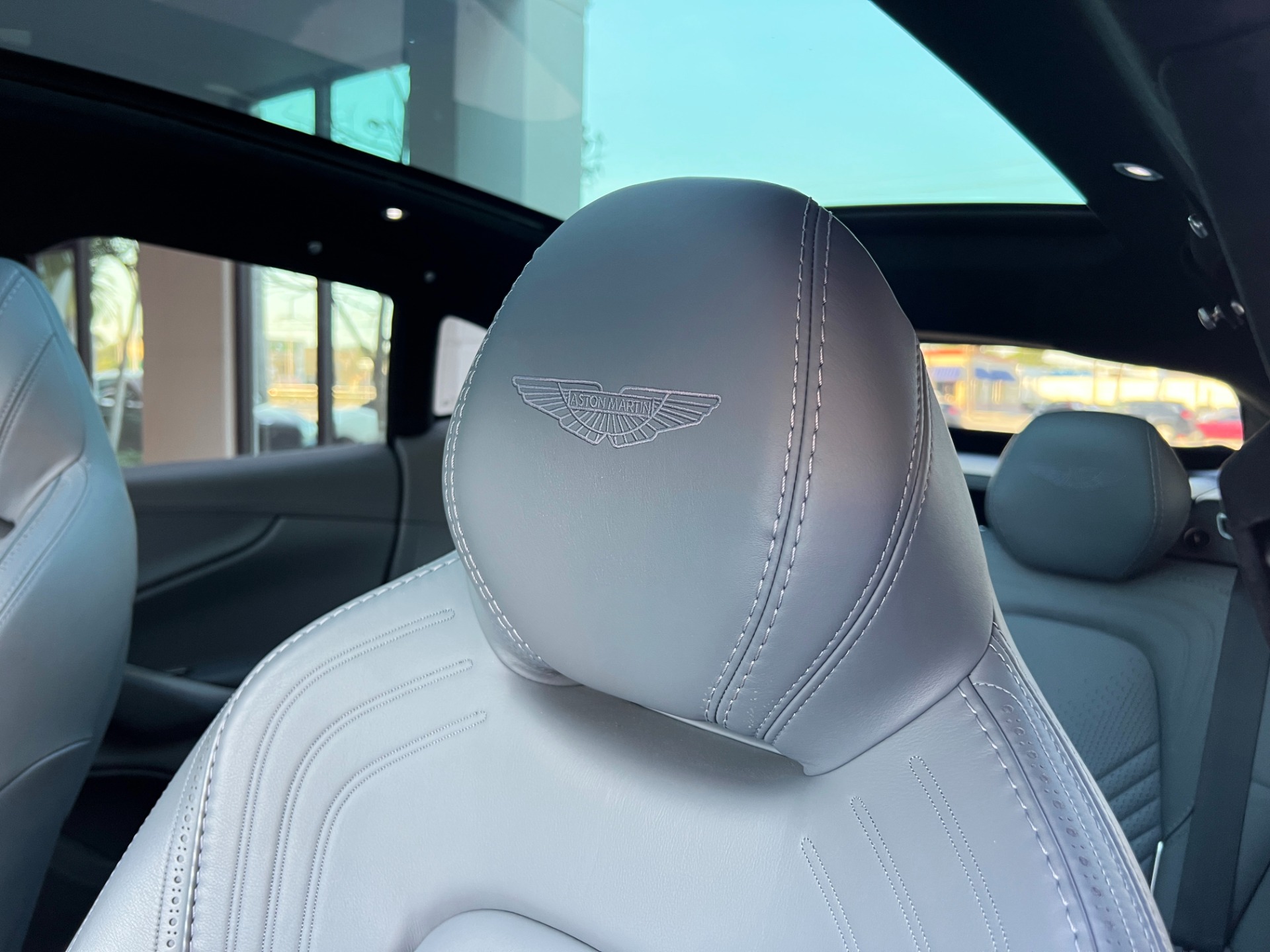 Used-2021-Aston-Martin-DBX