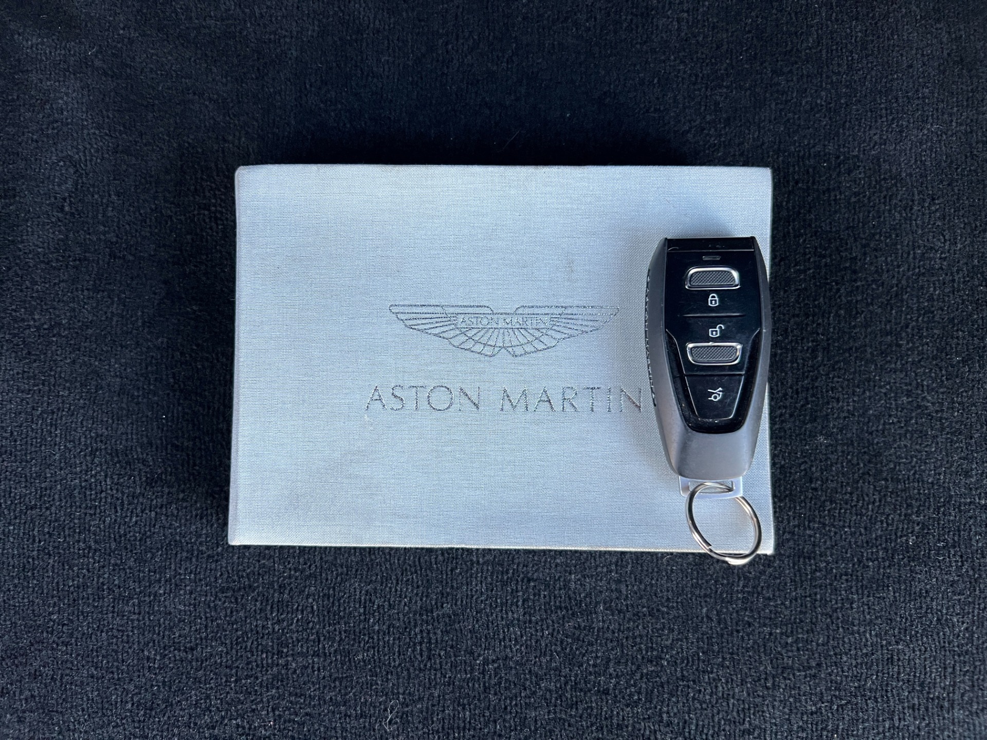 Used-2021-Aston-Martin-DBX