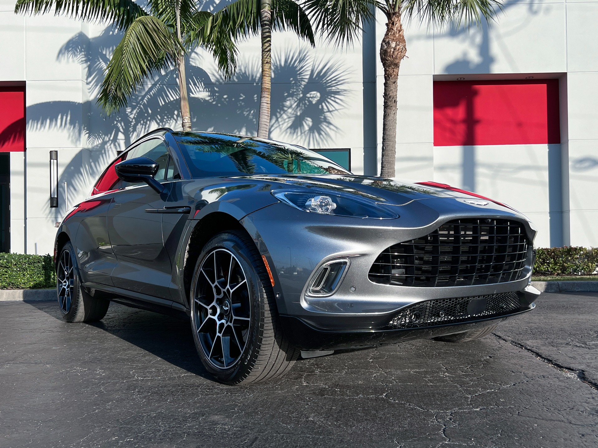 Used-2021-Aston-Martin-DBX
