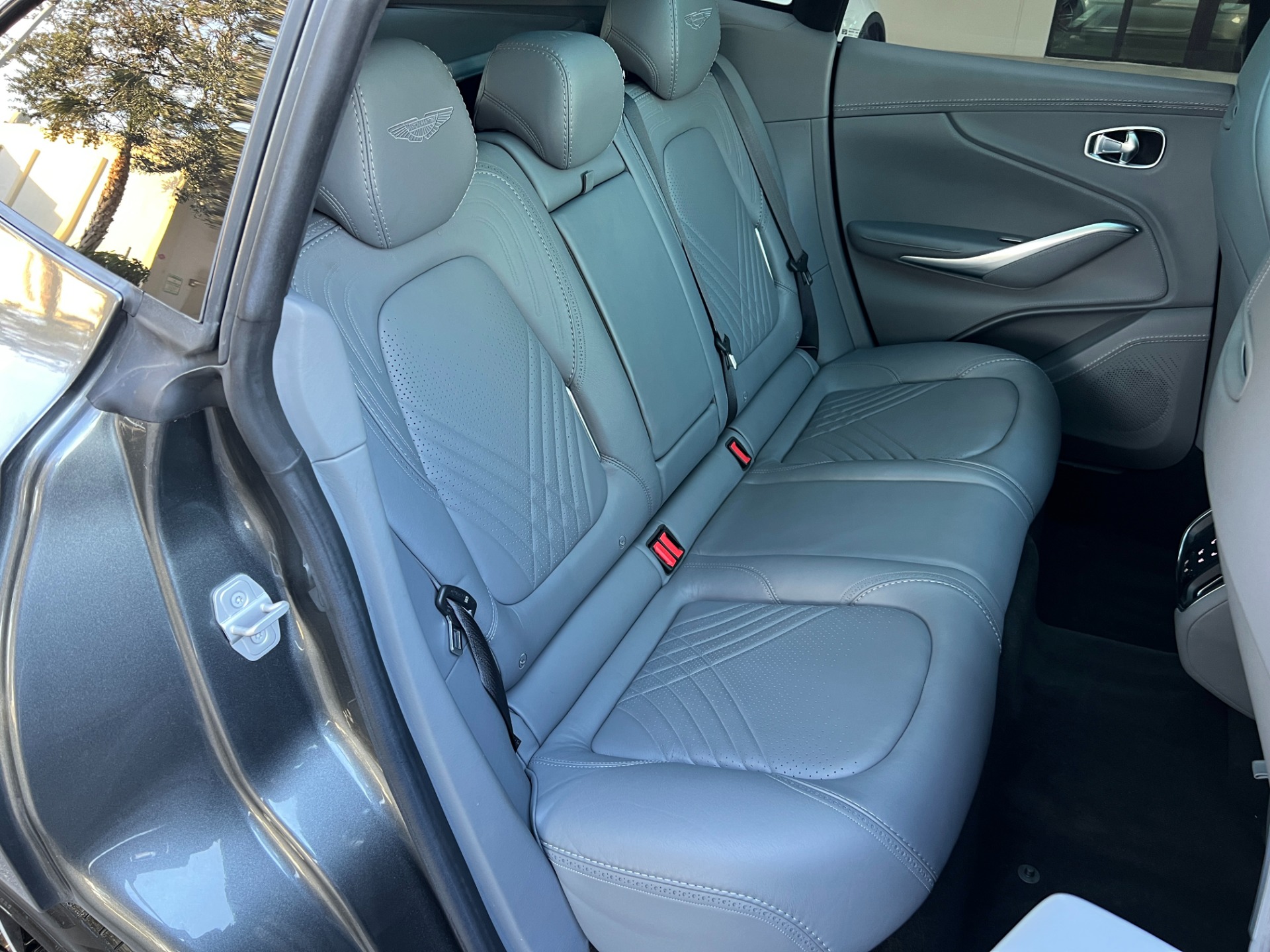 Used-2021-Aston-Martin-DBX