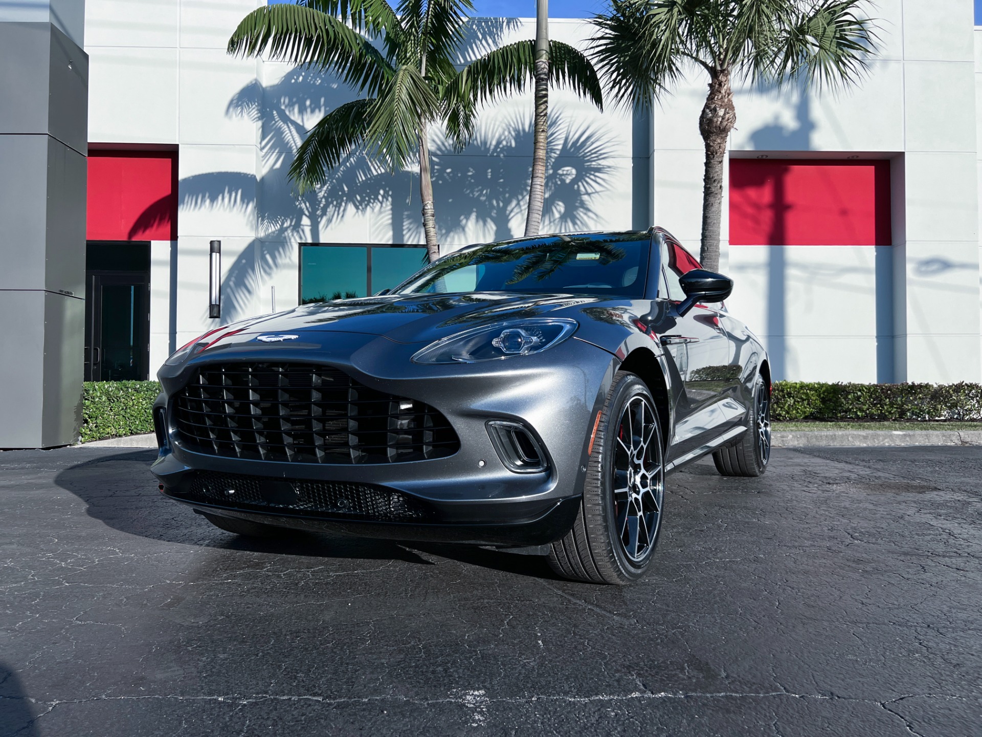 Used-2021-Aston-Martin-DBX