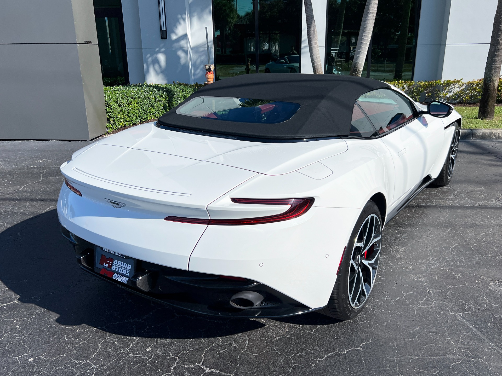 Used-2019-Aston-Martin-DB11-Volante