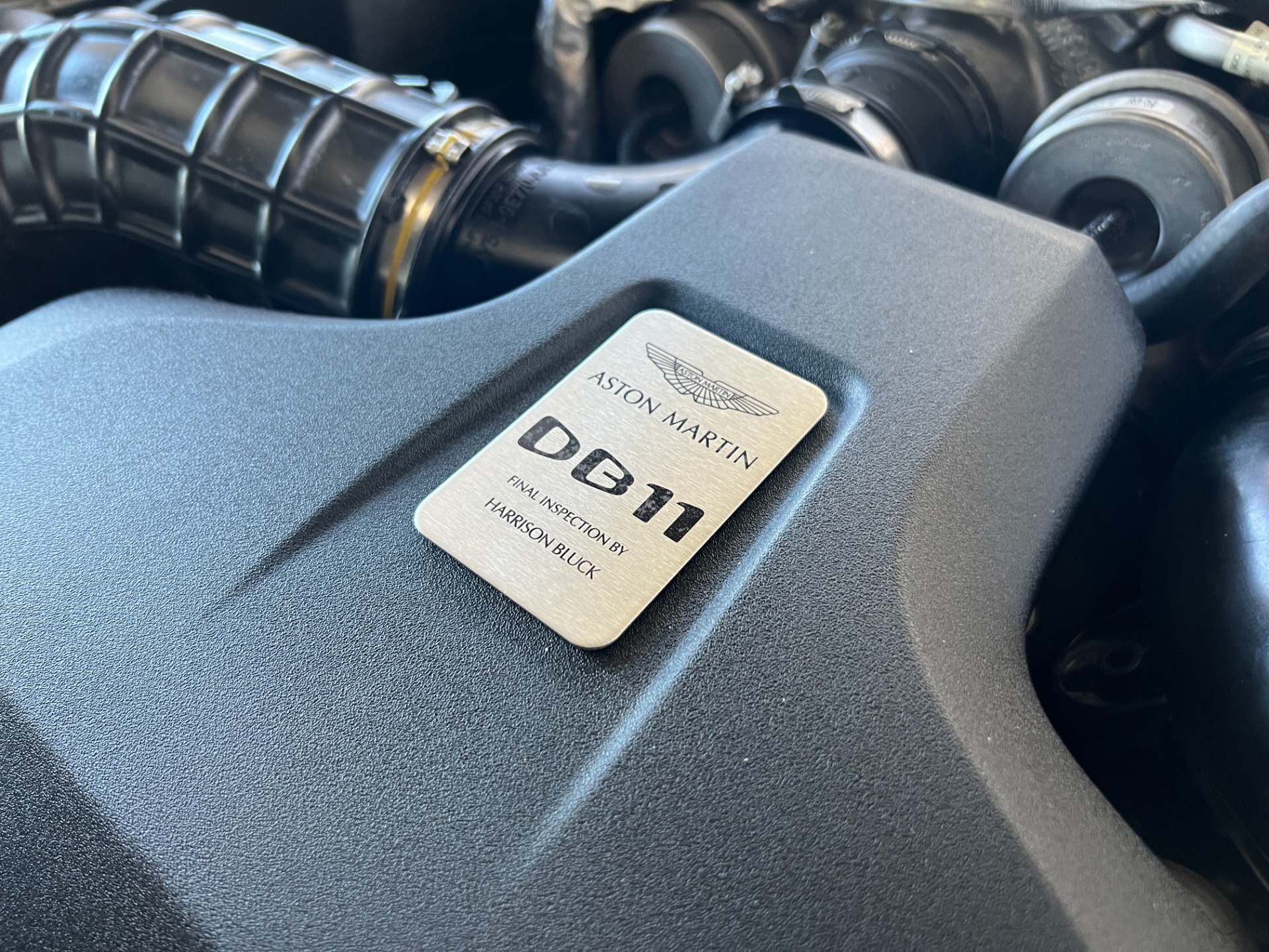 Used-2019-Aston-Martin-DB11-Volante