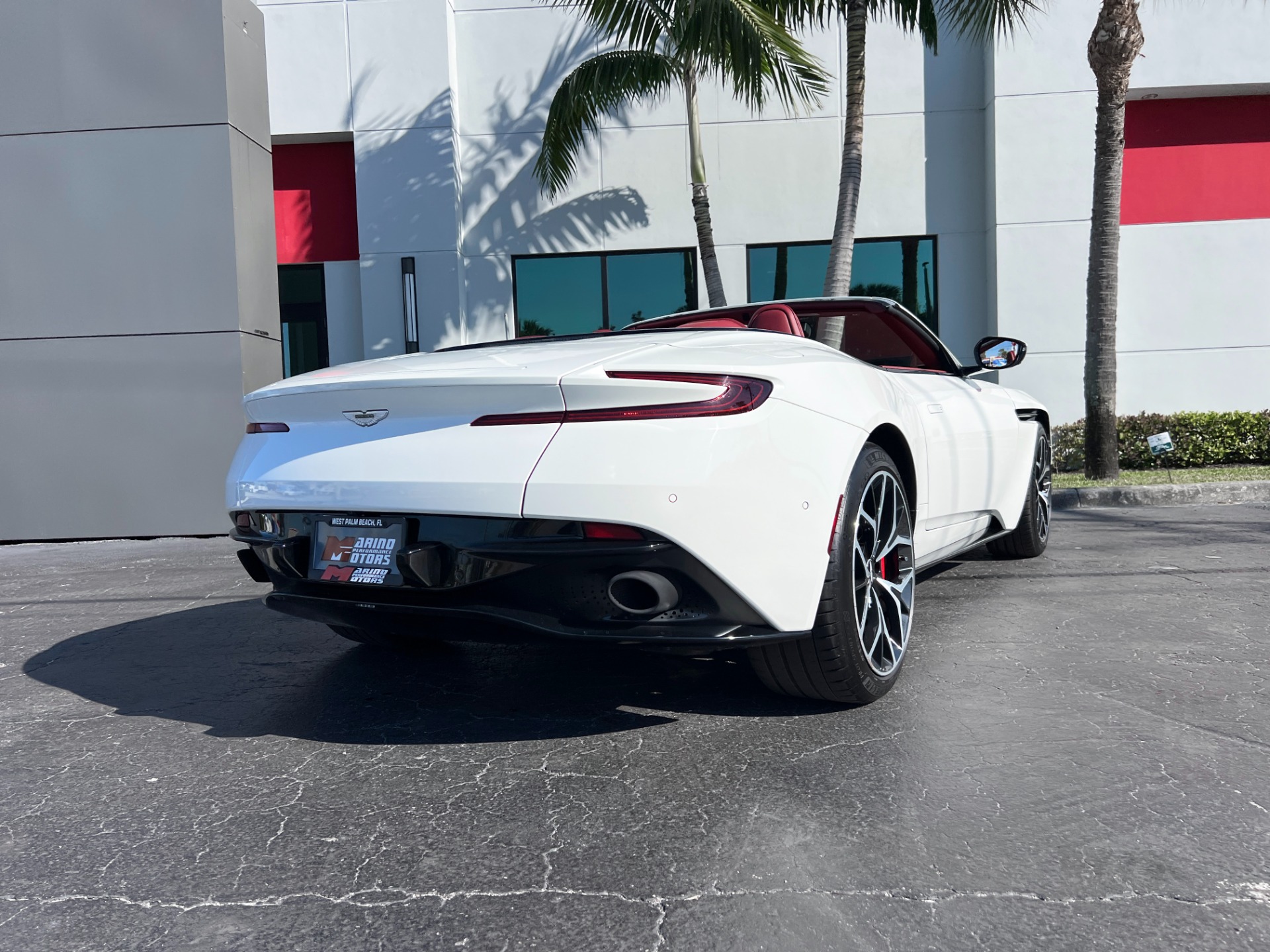 Used-2019-Aston-Martin-DB11-Volante