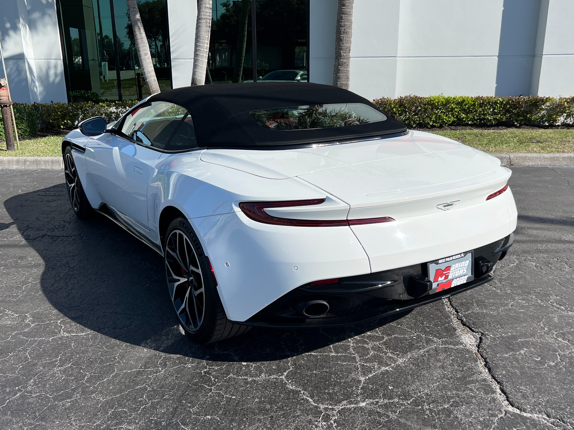 Used-2019-Aston-Martin-DB11-Volante