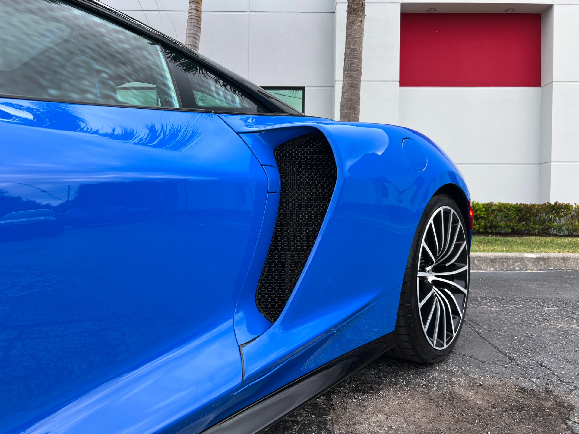 Used-2020-McLaren-GT