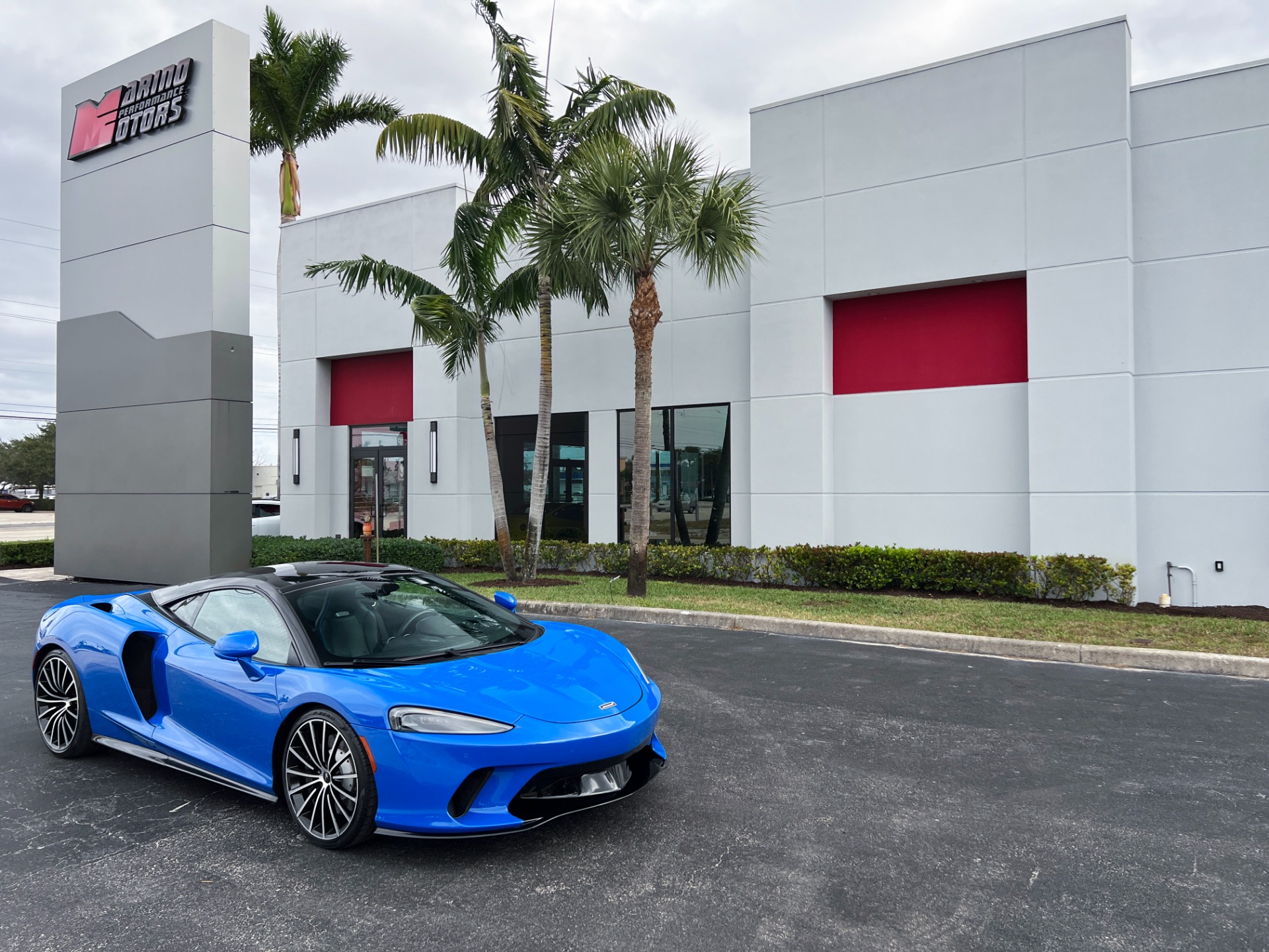 Used-2020-McLaren-GT