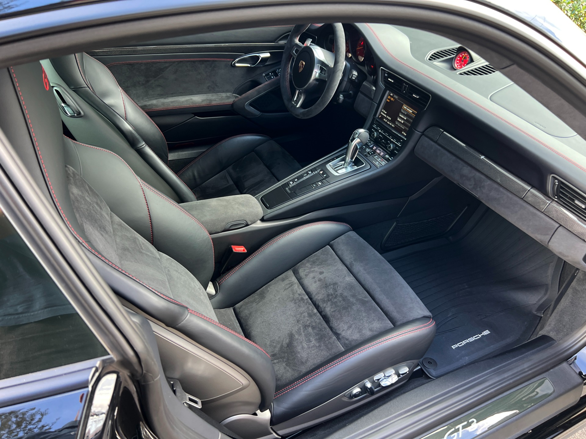 Used-2015-Porsche-911-GT3