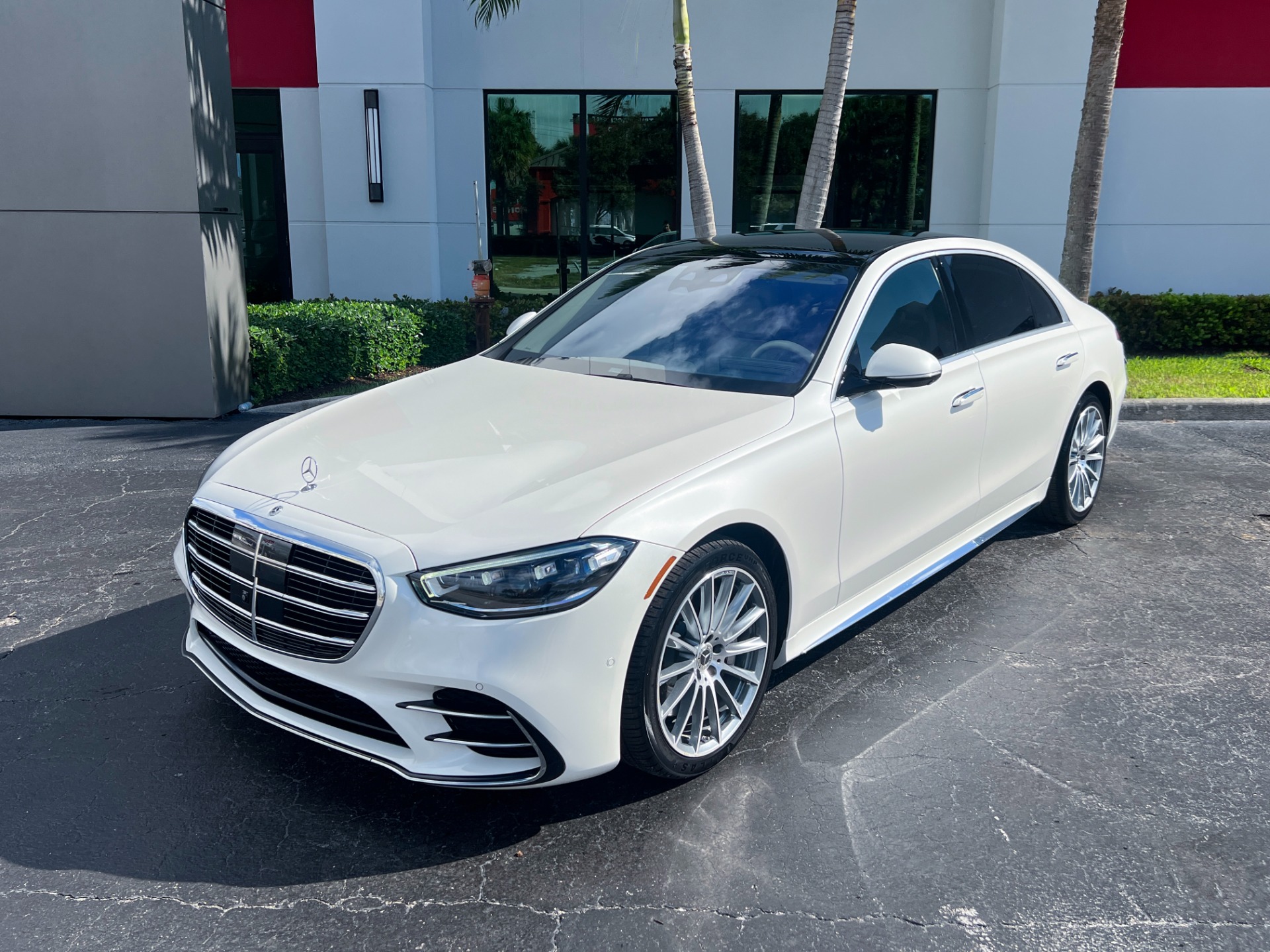 Used-2022-Mercedes-Benz-S-Class-S-580-4MATIC