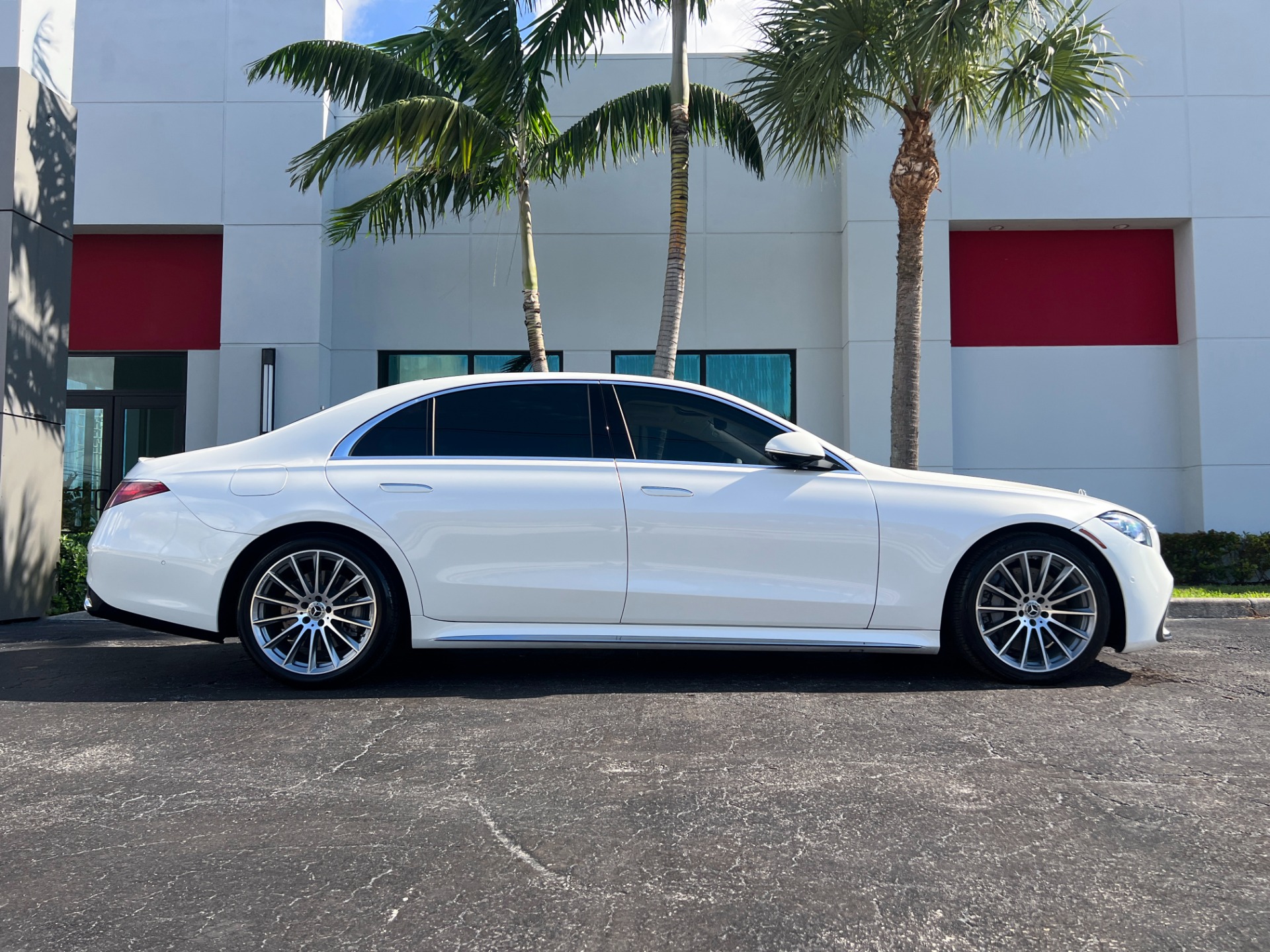 Used-2022-Mercedes-Benz-S-Class-S-580-4MATIC