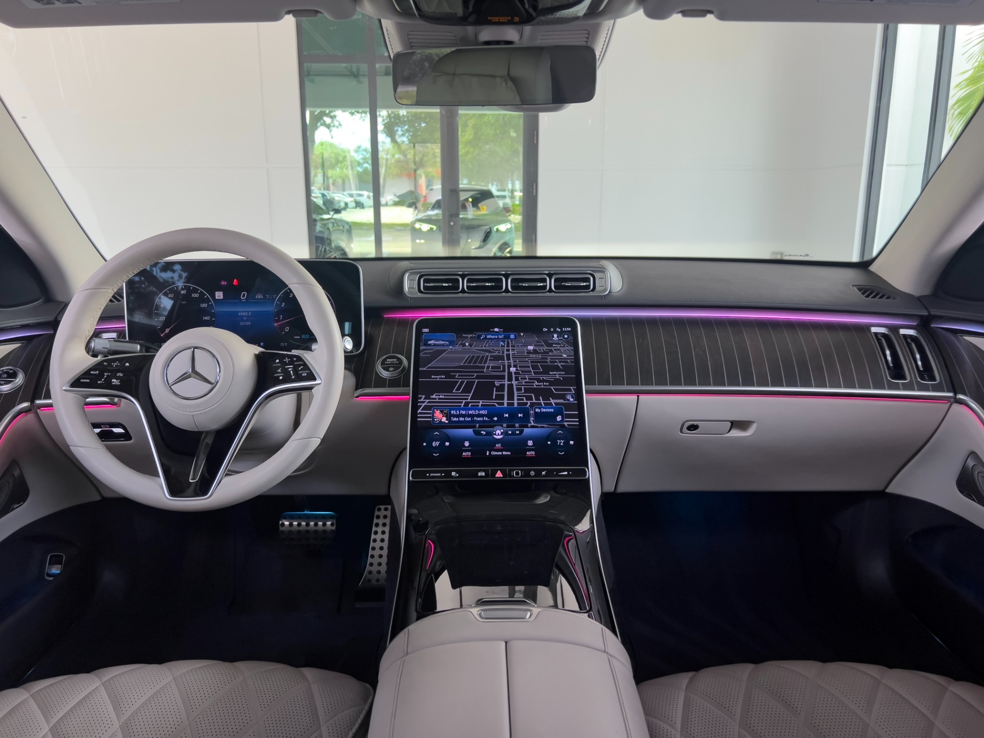 Used-2022-Mercedes-Benz-S-Class-S-580-4MATIC