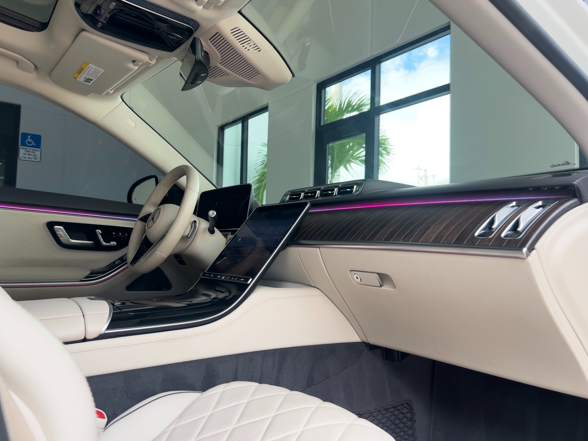 Used-2022-Mercedes-Benz-S-Class-S-580-4MATIC