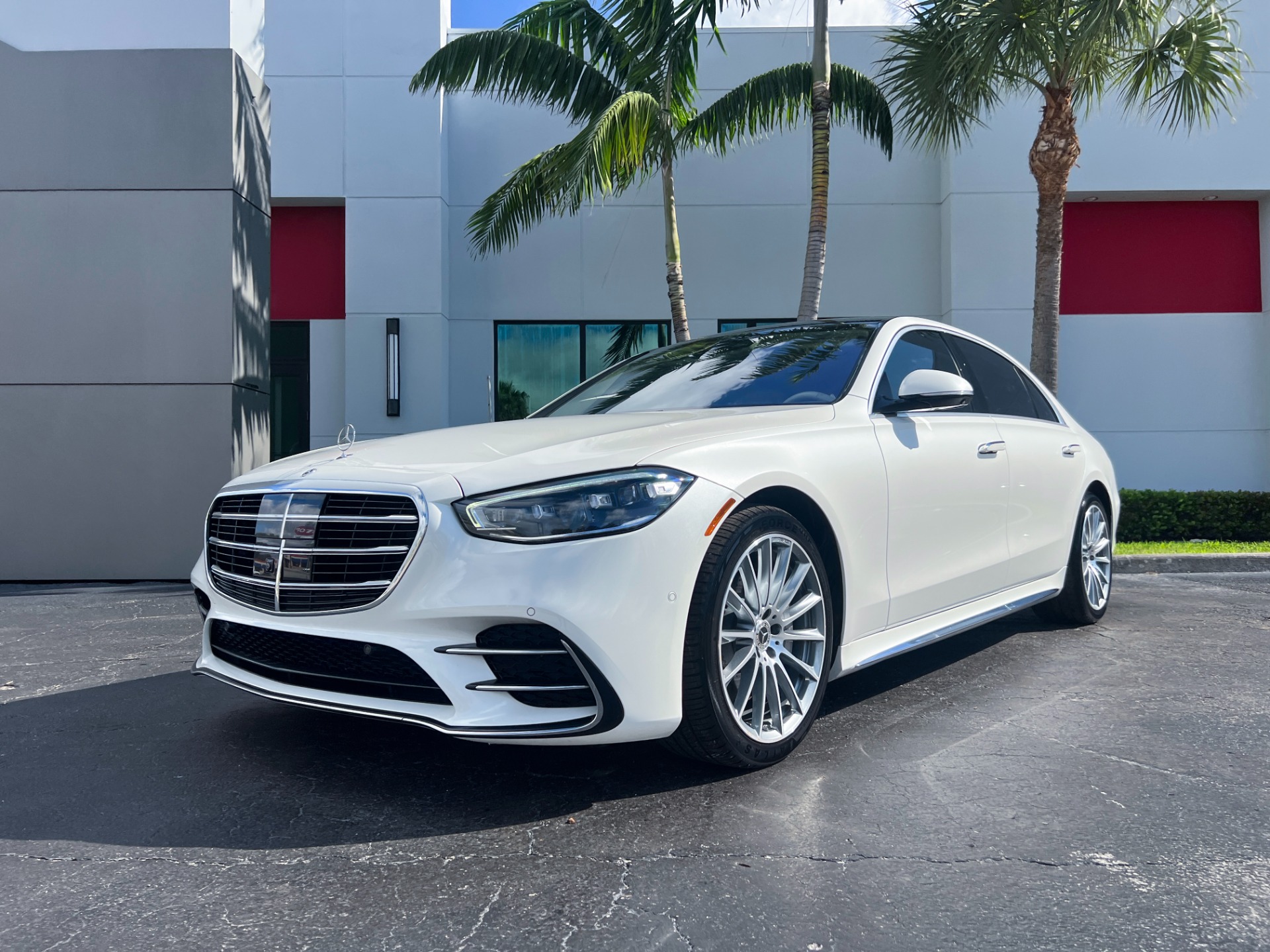 Used-2022-Mercedes-Benz-S-Class-S-580-4MATIC