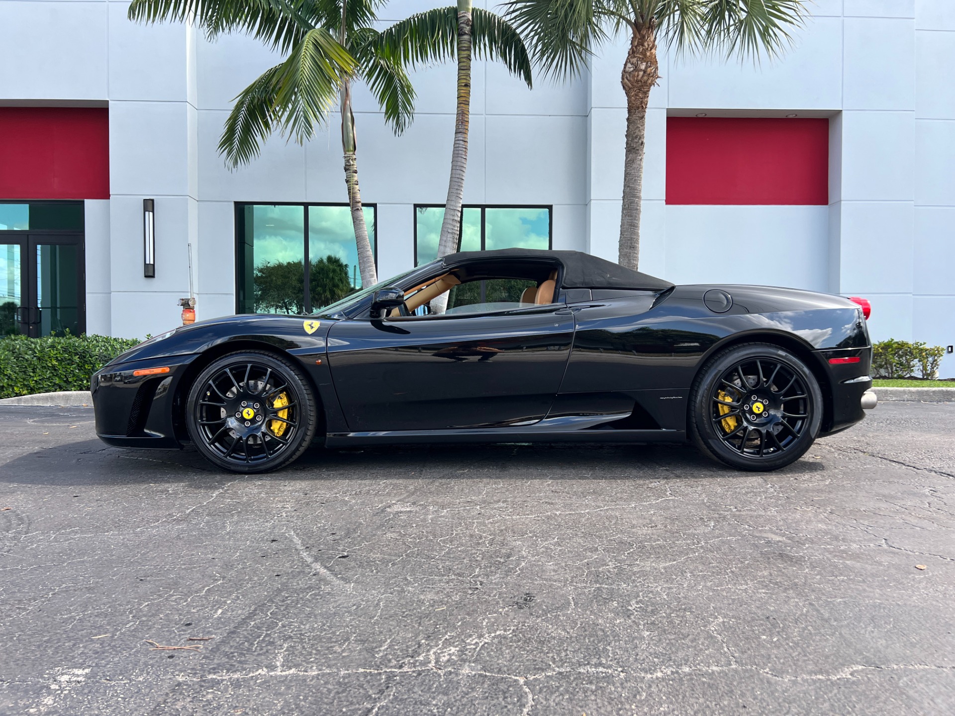 Used-2006-Ferrari-F430-F1-Spider
