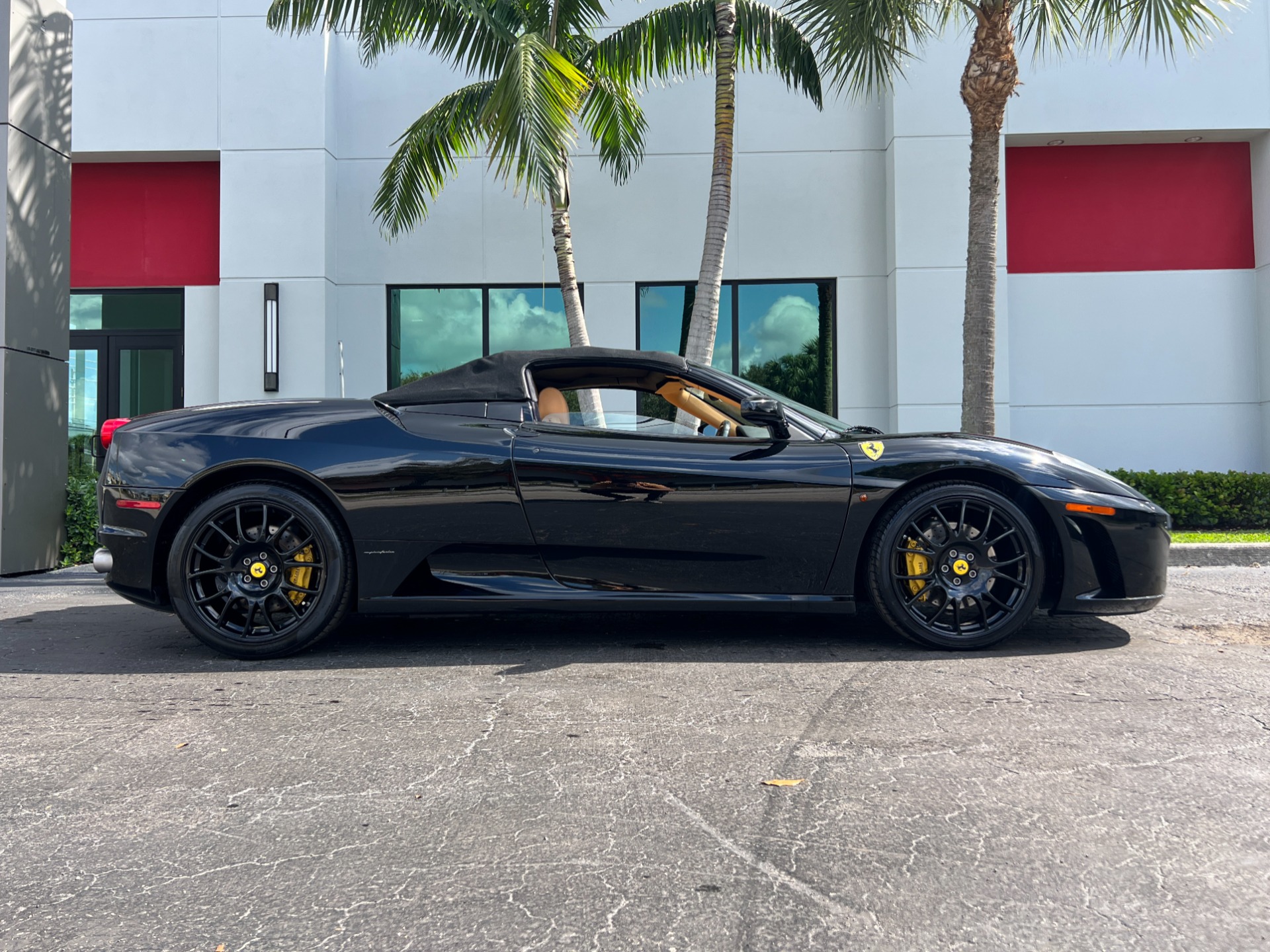 Used-2006-Ferrari-F430-F1-Spider