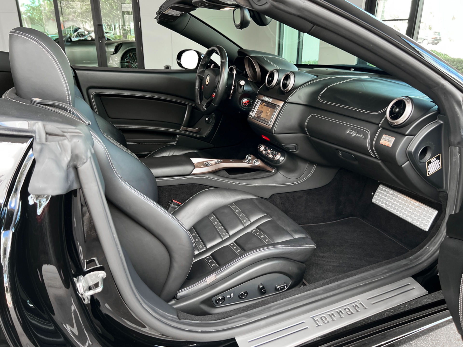 Used-2011-Ferrari-California