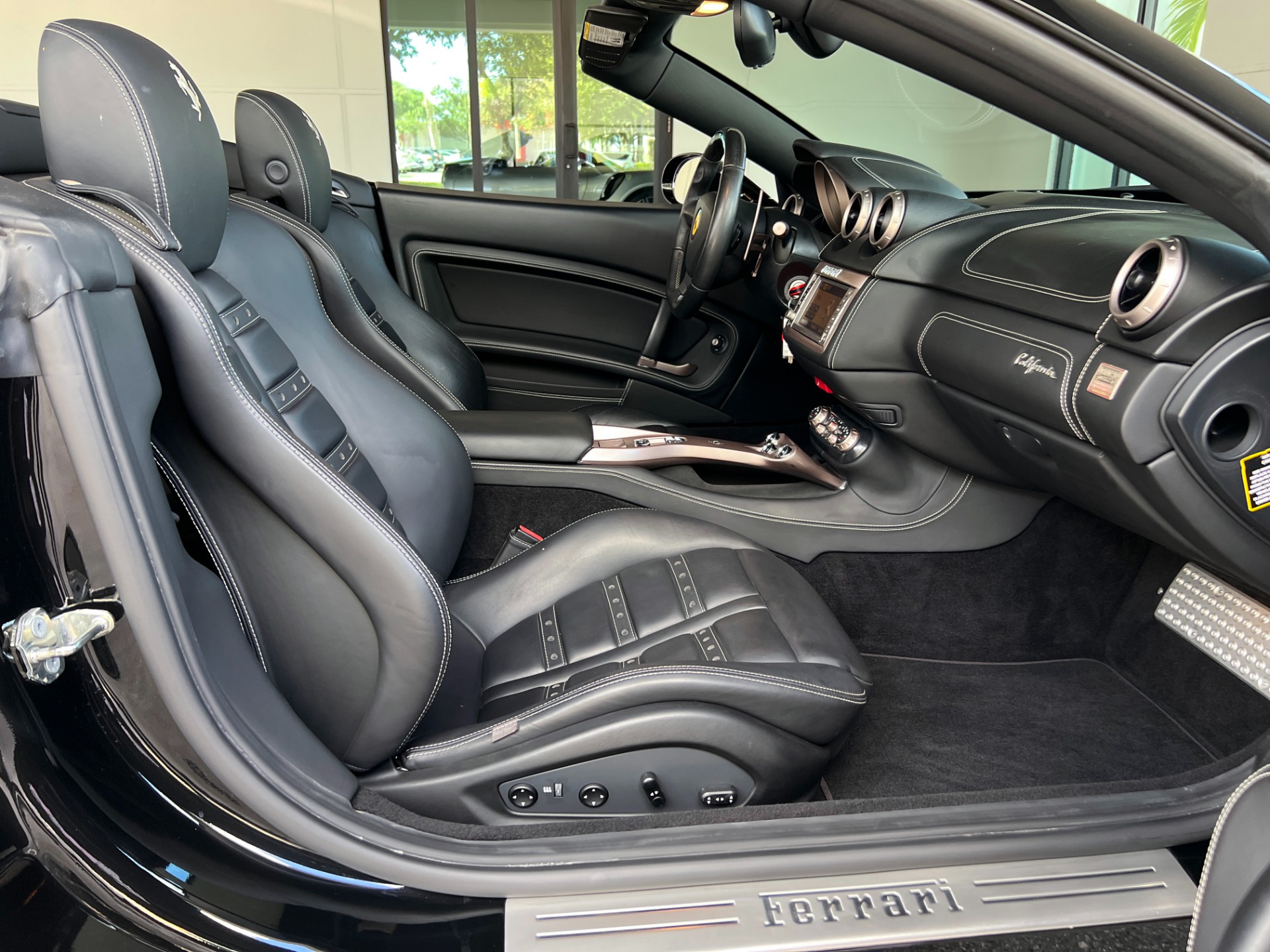 Used-2011-Ferrari-California