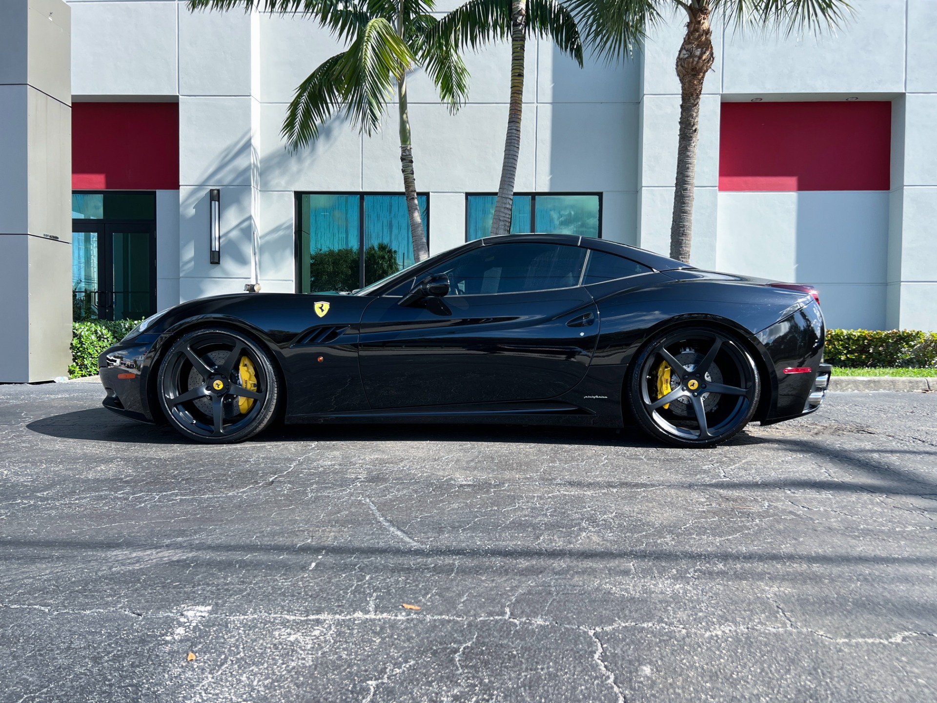 Used-2011-Ferrari-California