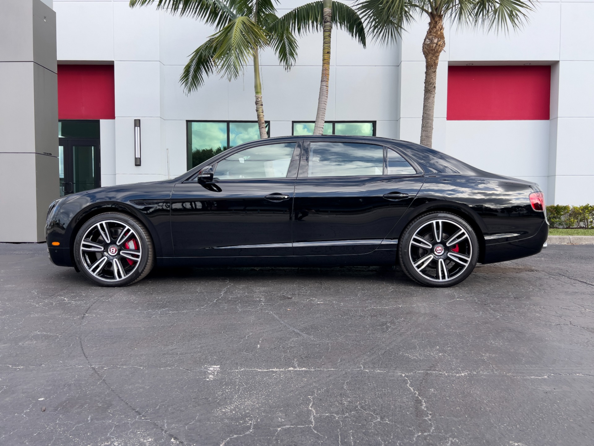 Used-2017-Bentley-Flying-Spur-V8-S