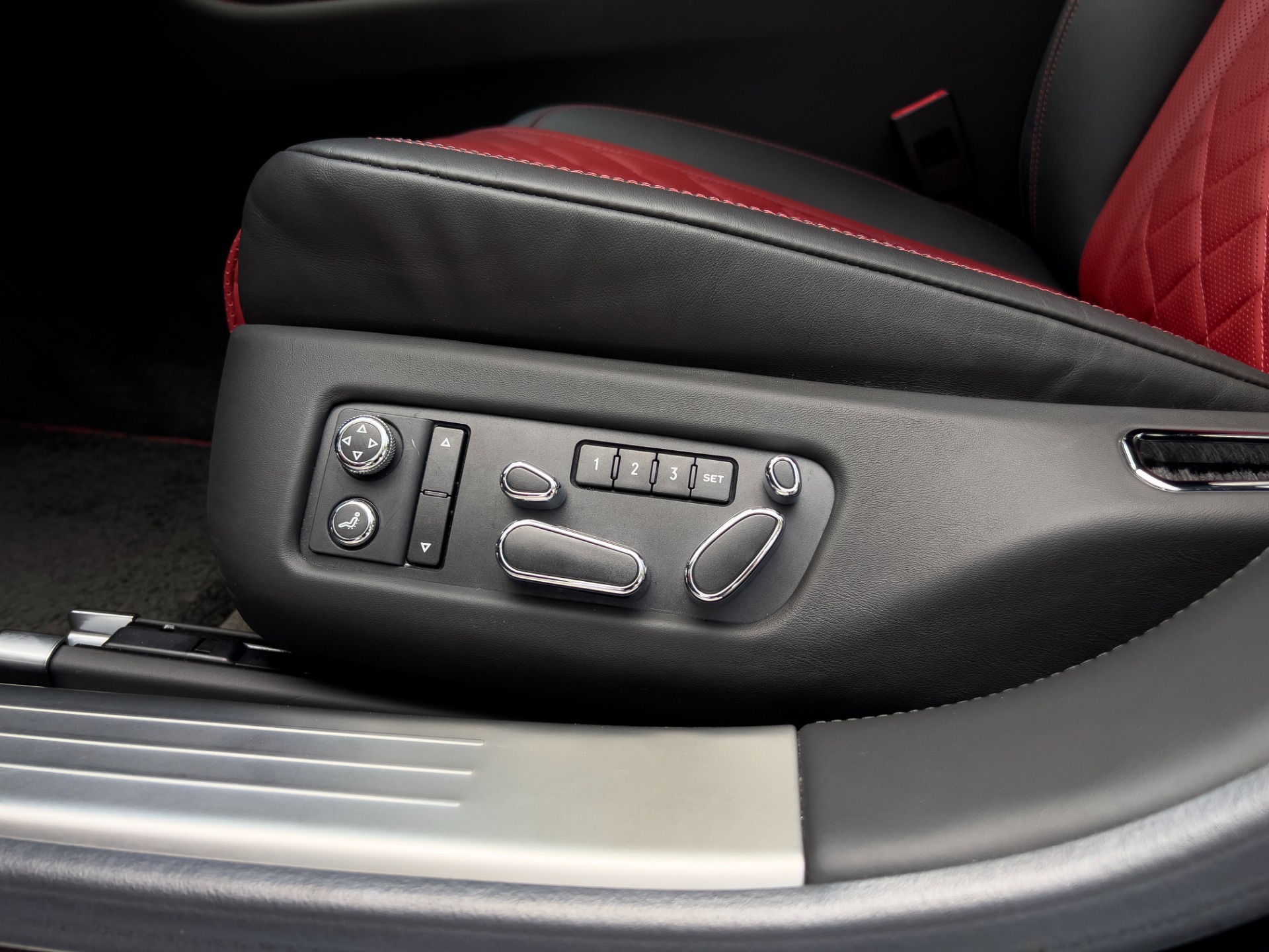 Used-2017-Bentley-Flying-Spur-V8-S