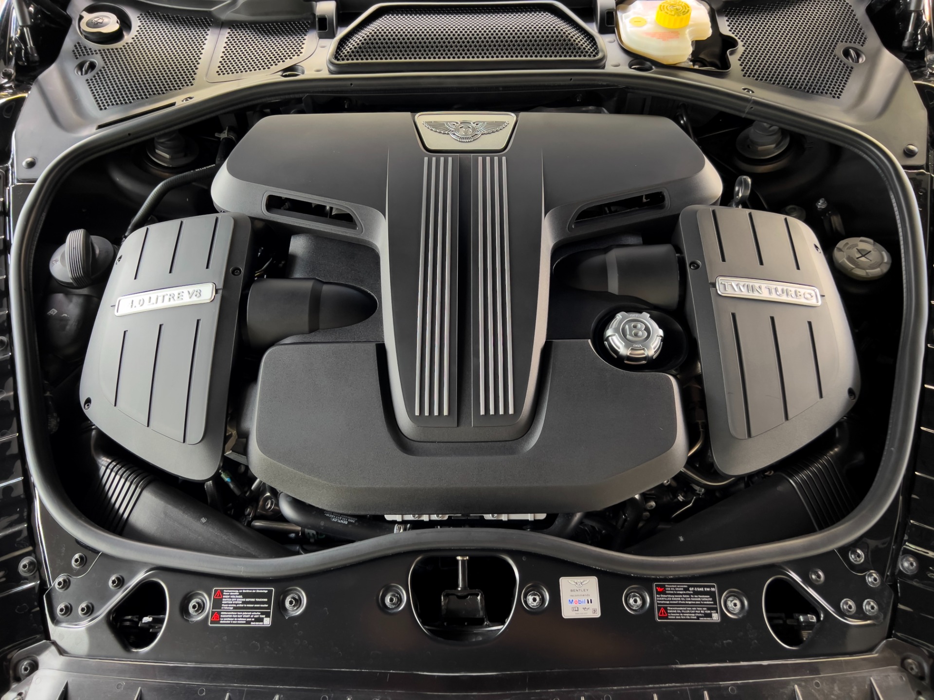 Used-2017-Bentley-Flying-Spur-V8-S