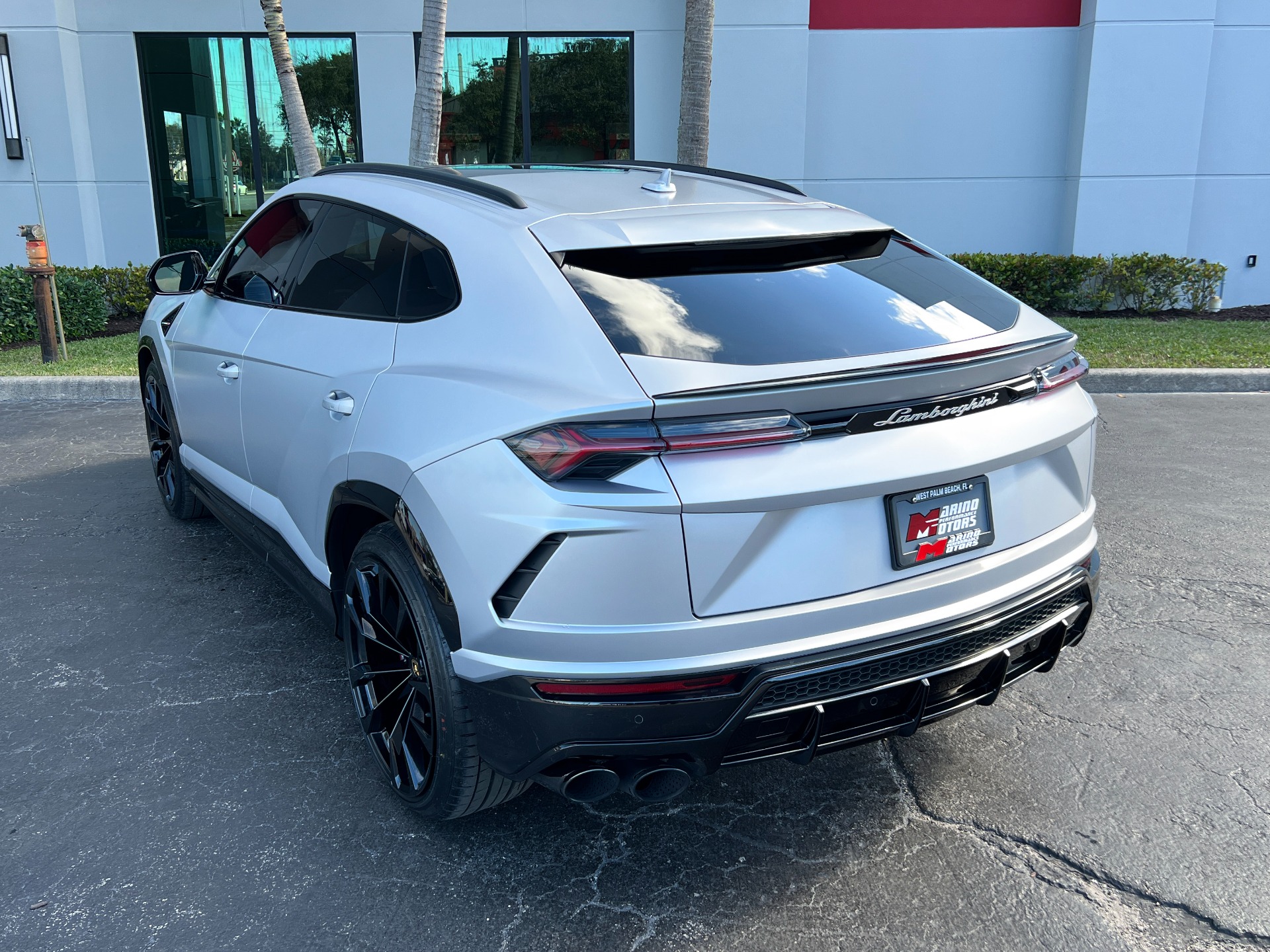 Used-2022-Lamborghini-Urus