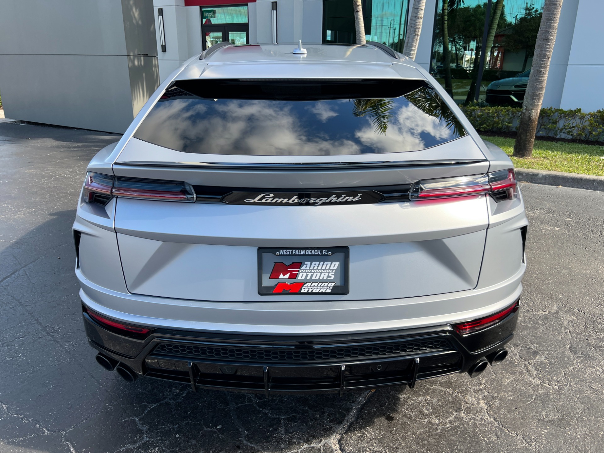 Used-2022-Lamborghini-Urus