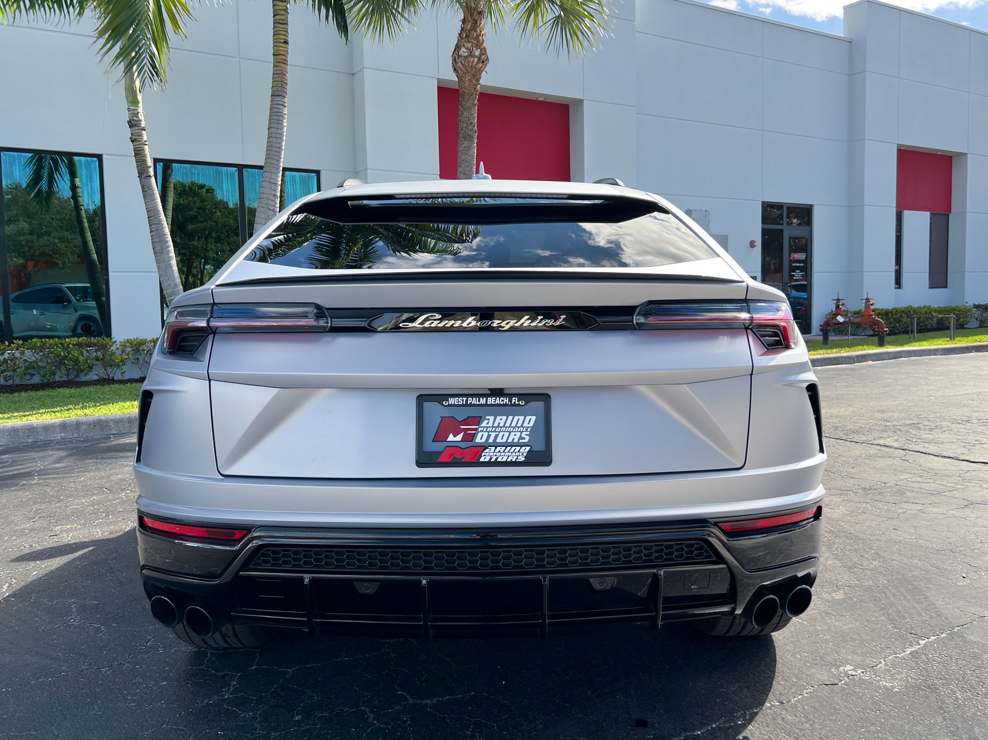 Used-2022-Lamborghini-Urus
