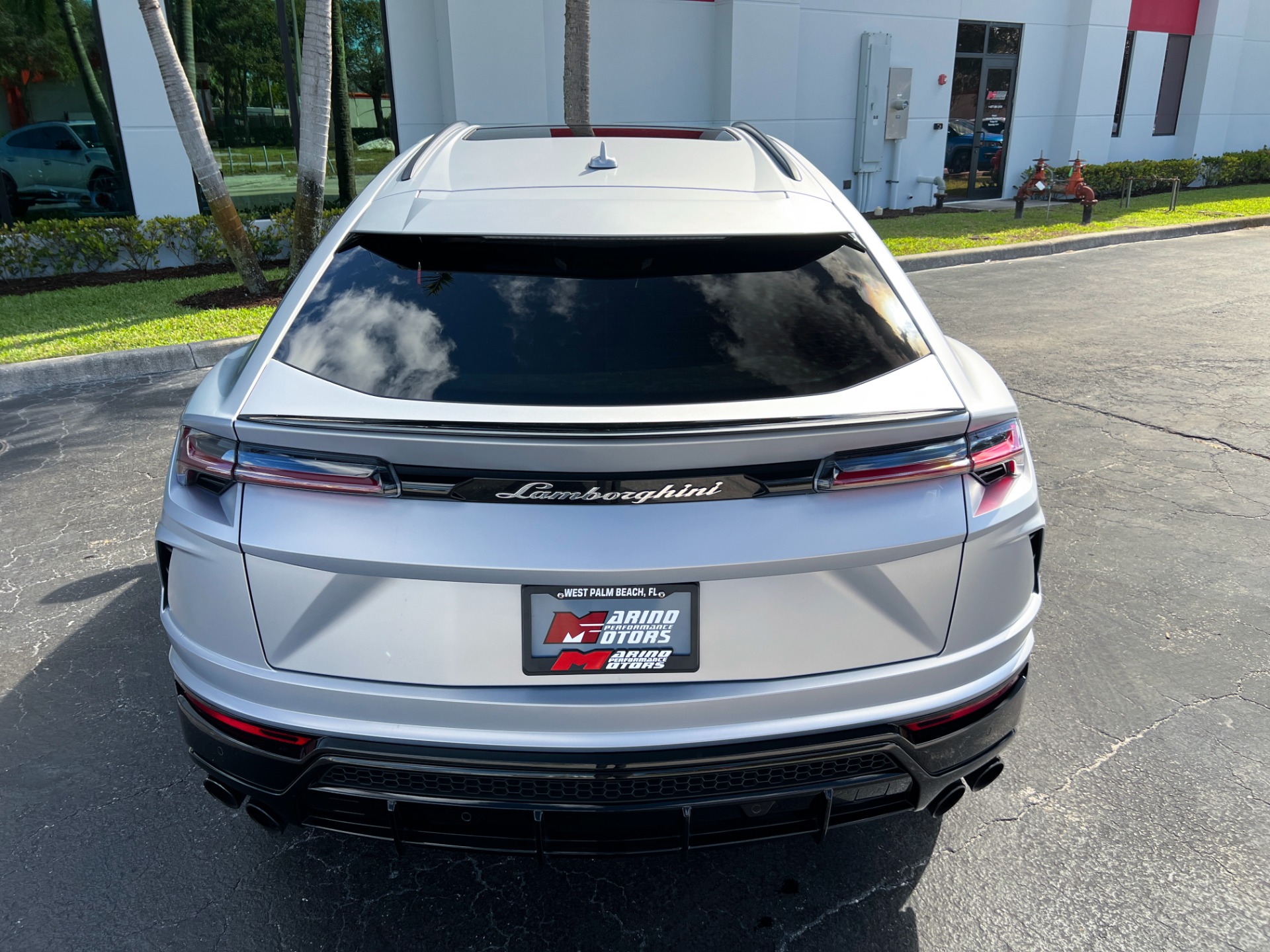 Used-2022-Lamborghini-Urus