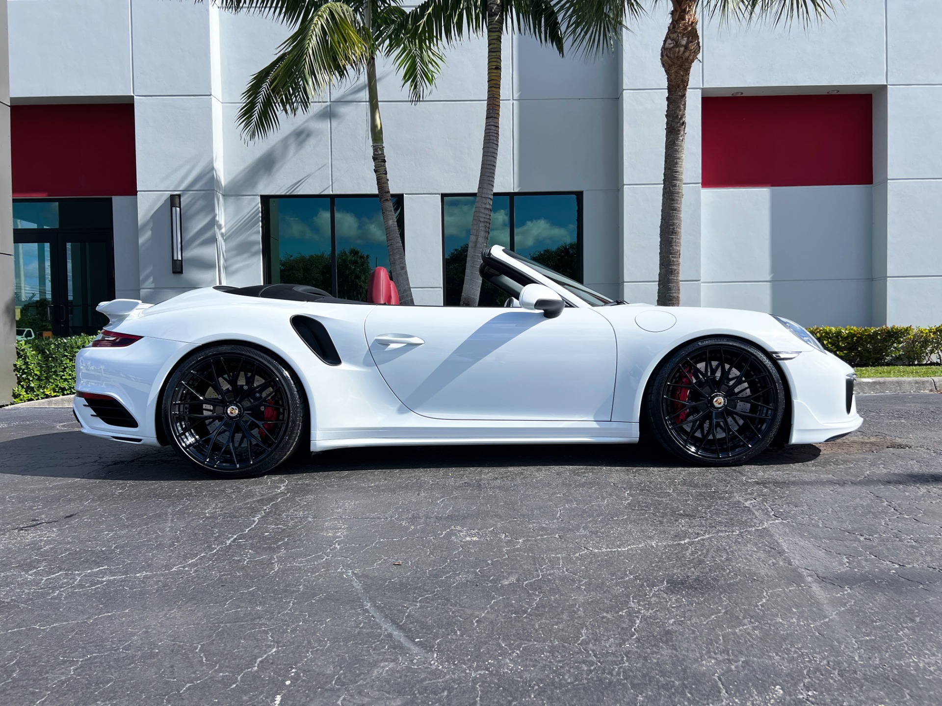 Used-2019-Porsche-911-Turbo-S