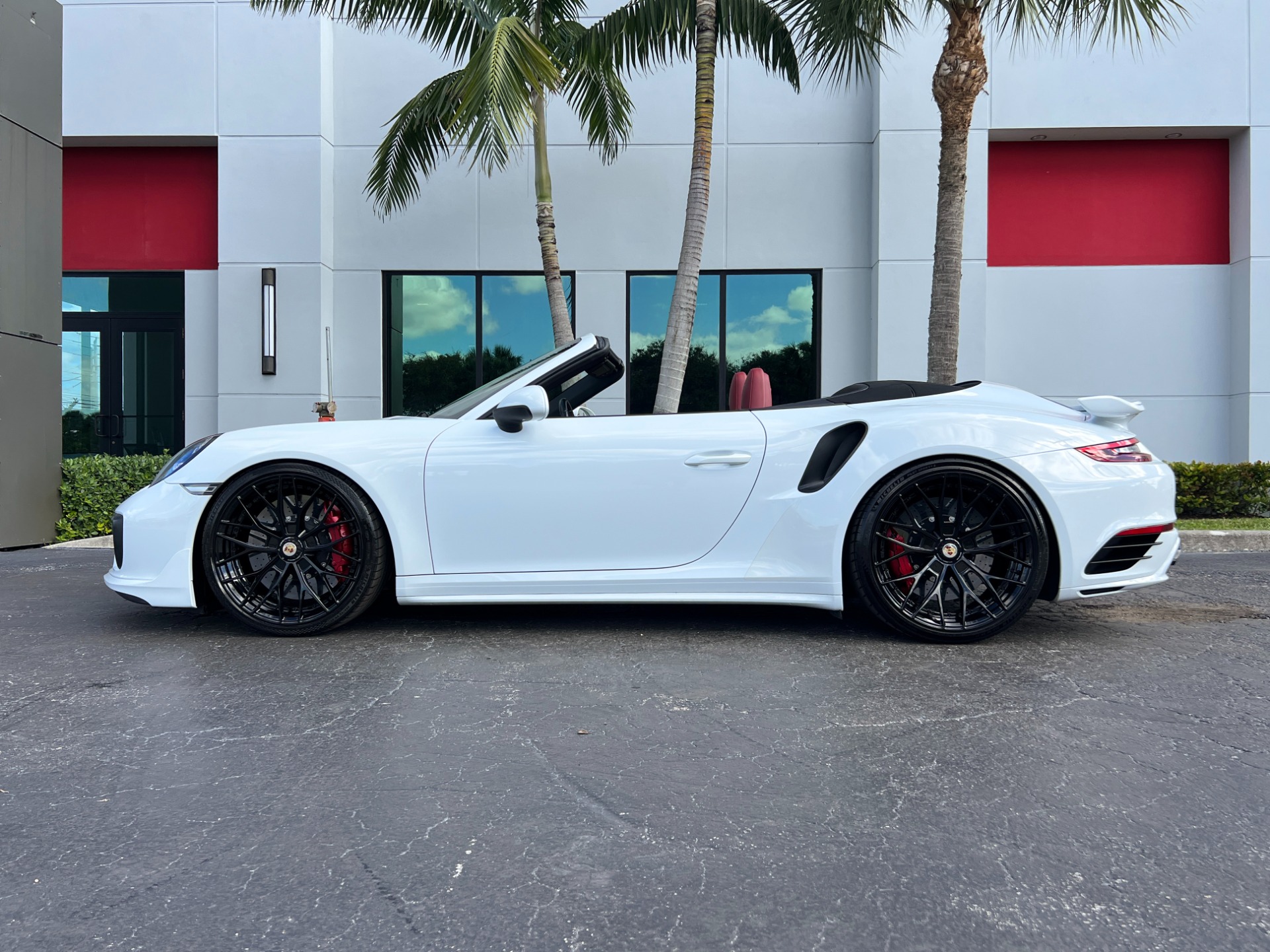 Used-2019-Porsche-911-Turbo-S