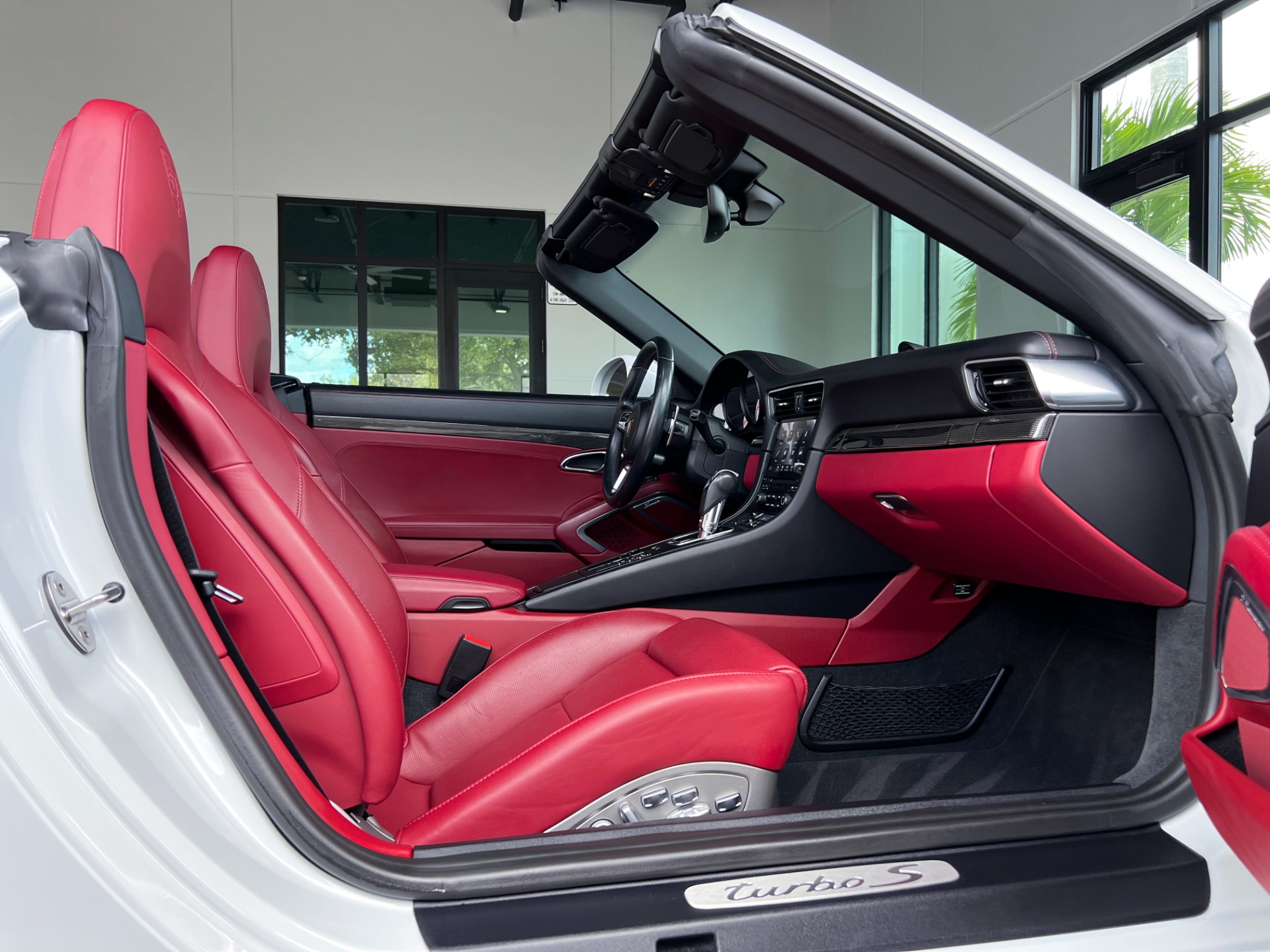Used-2019-Porsche-911-Turbo-S