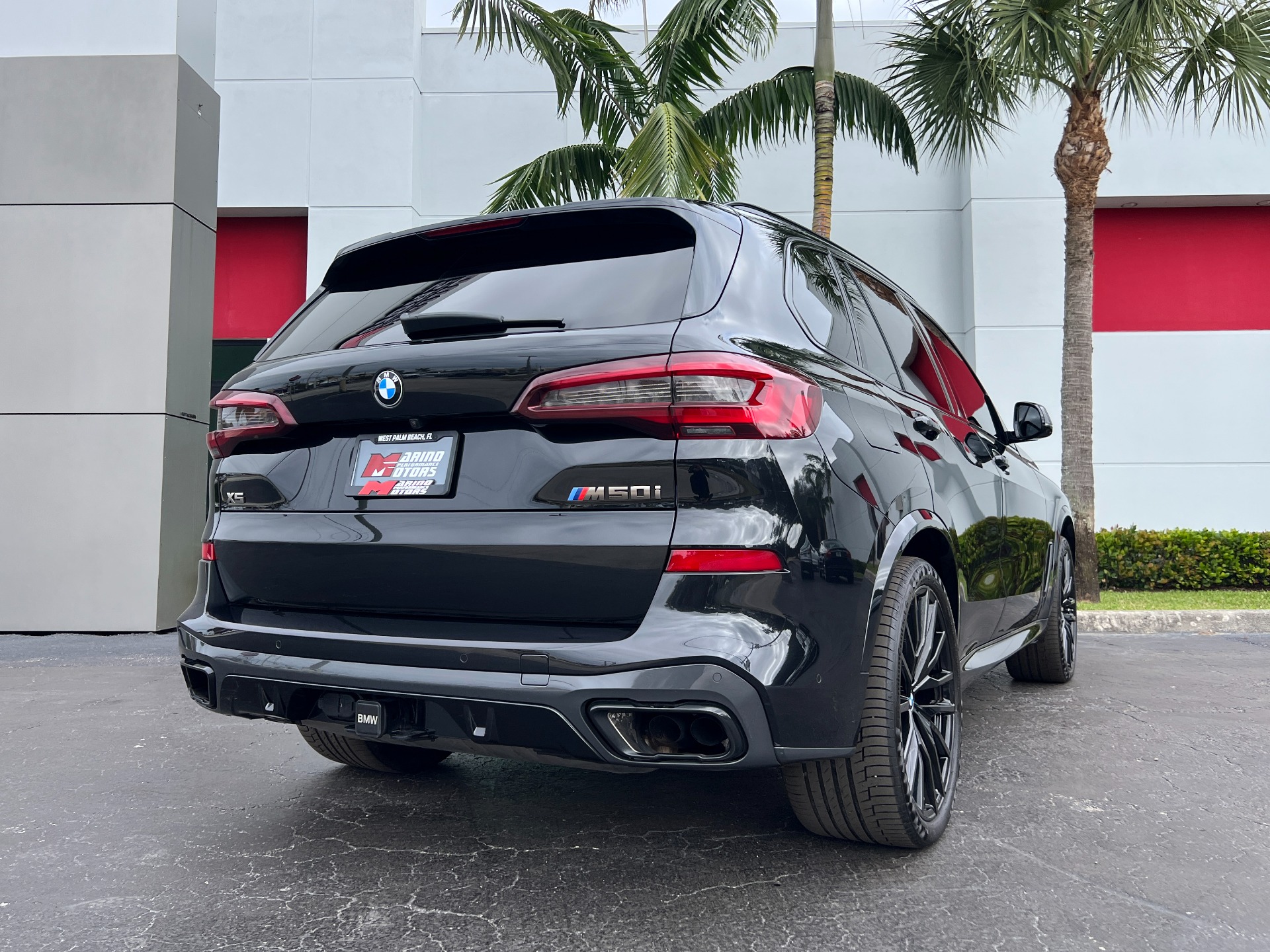 Used-2023-BMW-X5-M50i