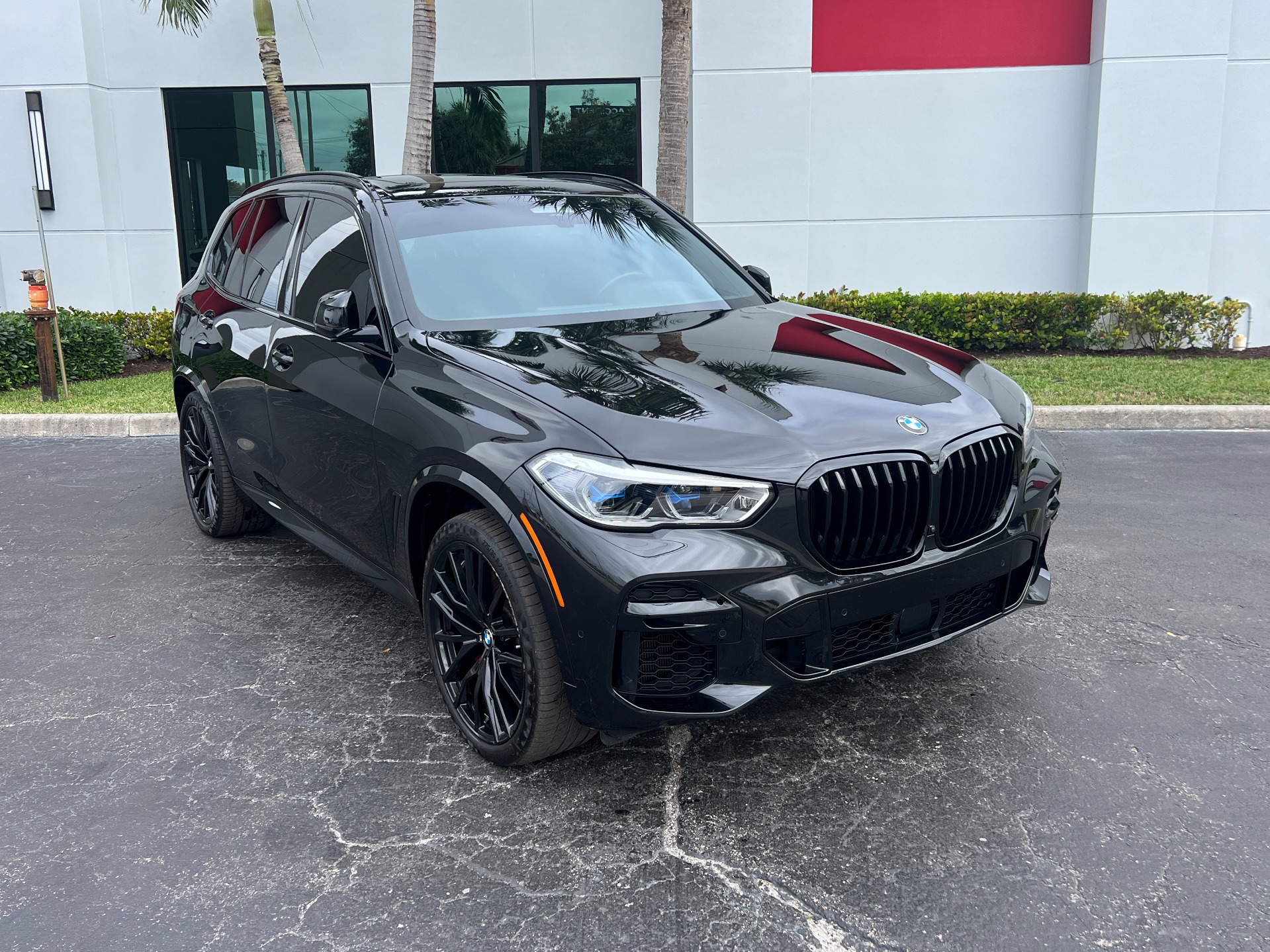 Used-2023-BMW-X5-M50i