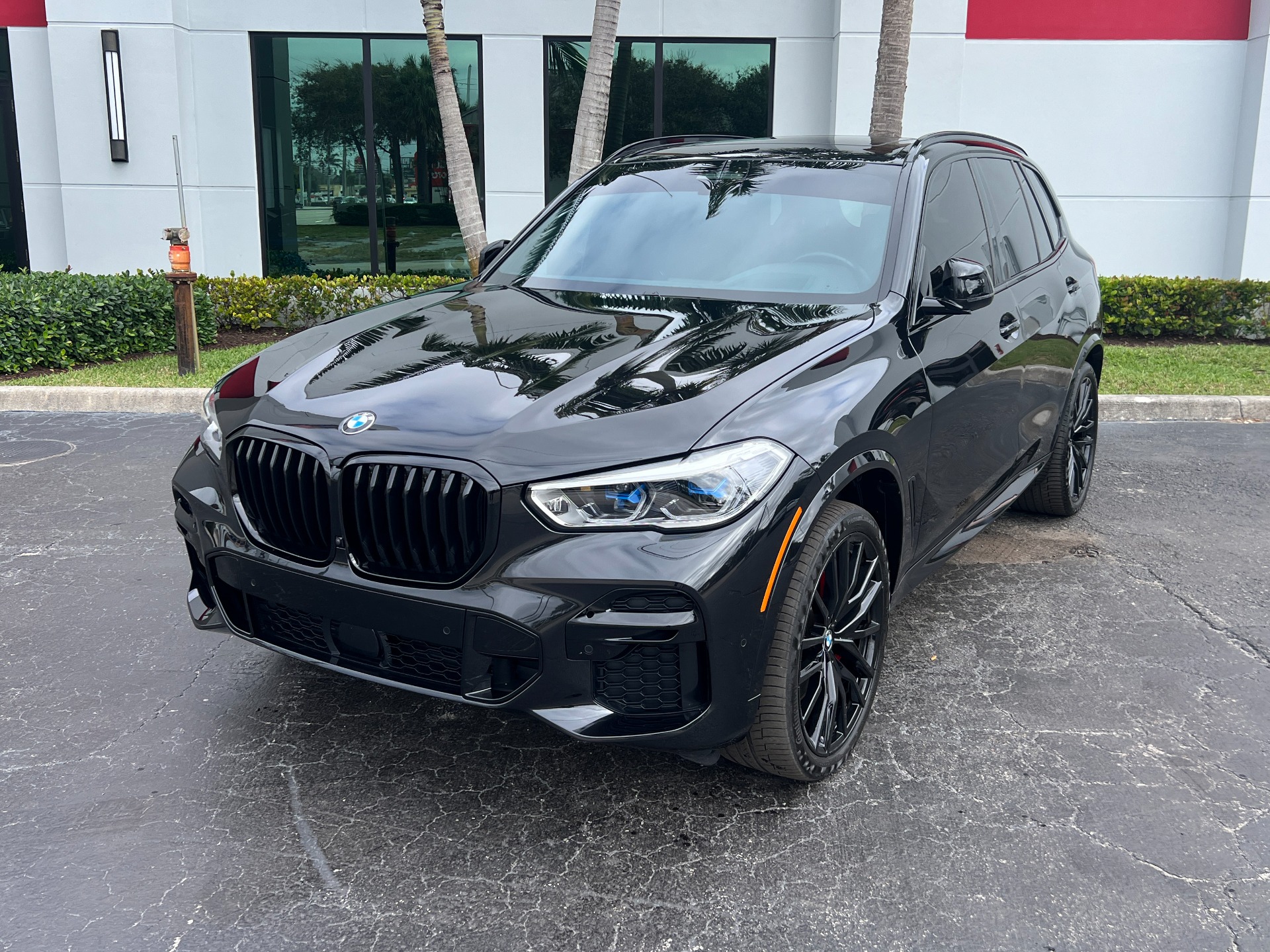 Used-2023-BMW-X5-M50i