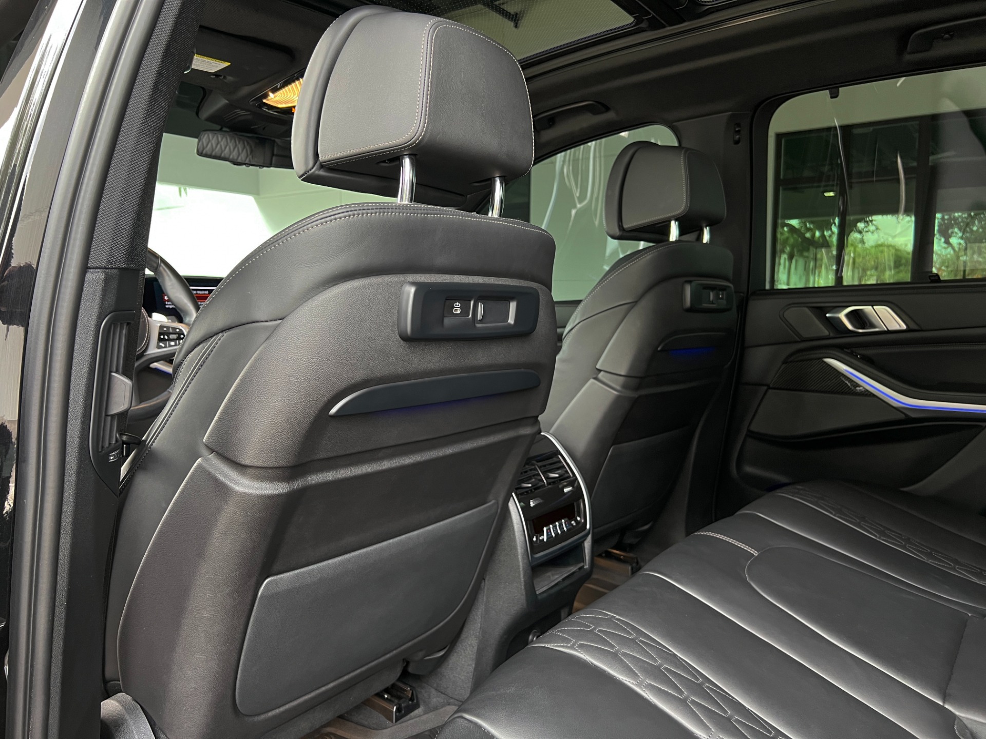 Used-2023-BMW-X5-M50i
