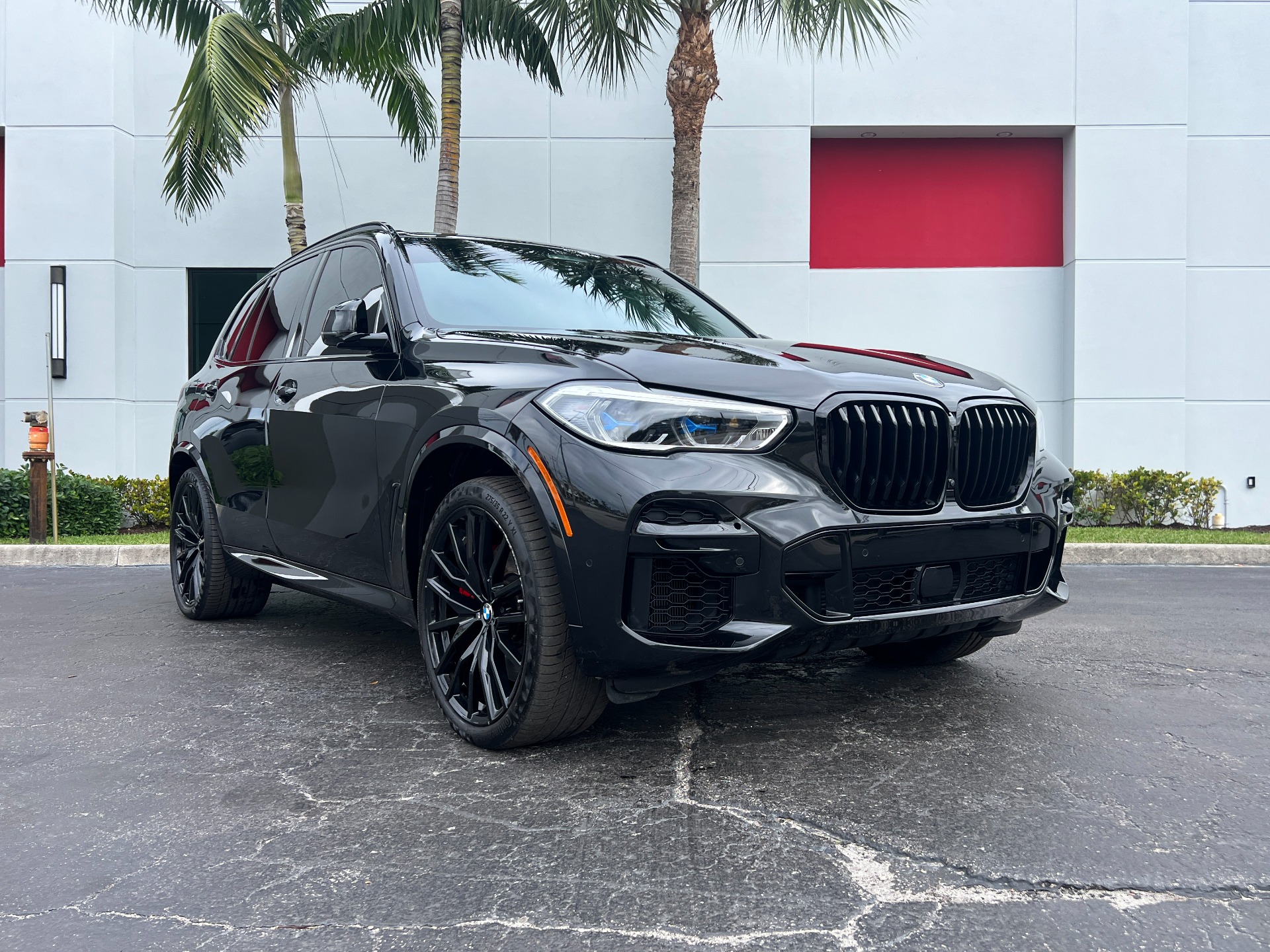 Used-2023-BMW-X5-M50i