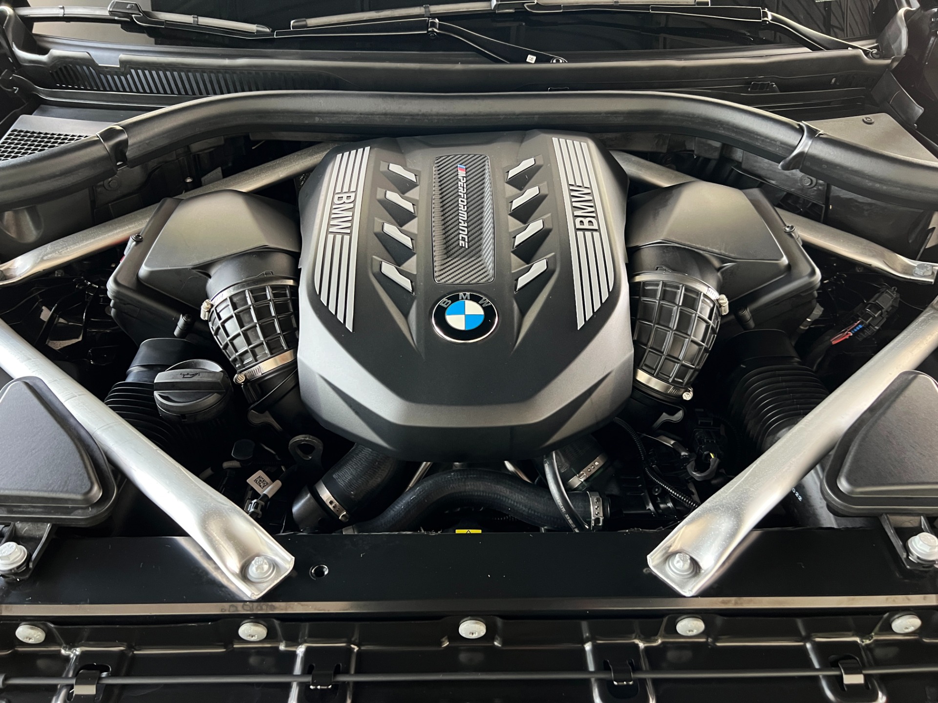 Used-2023-BMW-X5-M50i