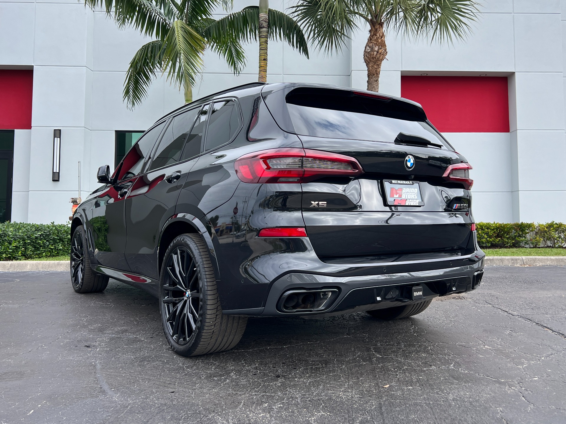 Used-2023-BMW-X5-M50i