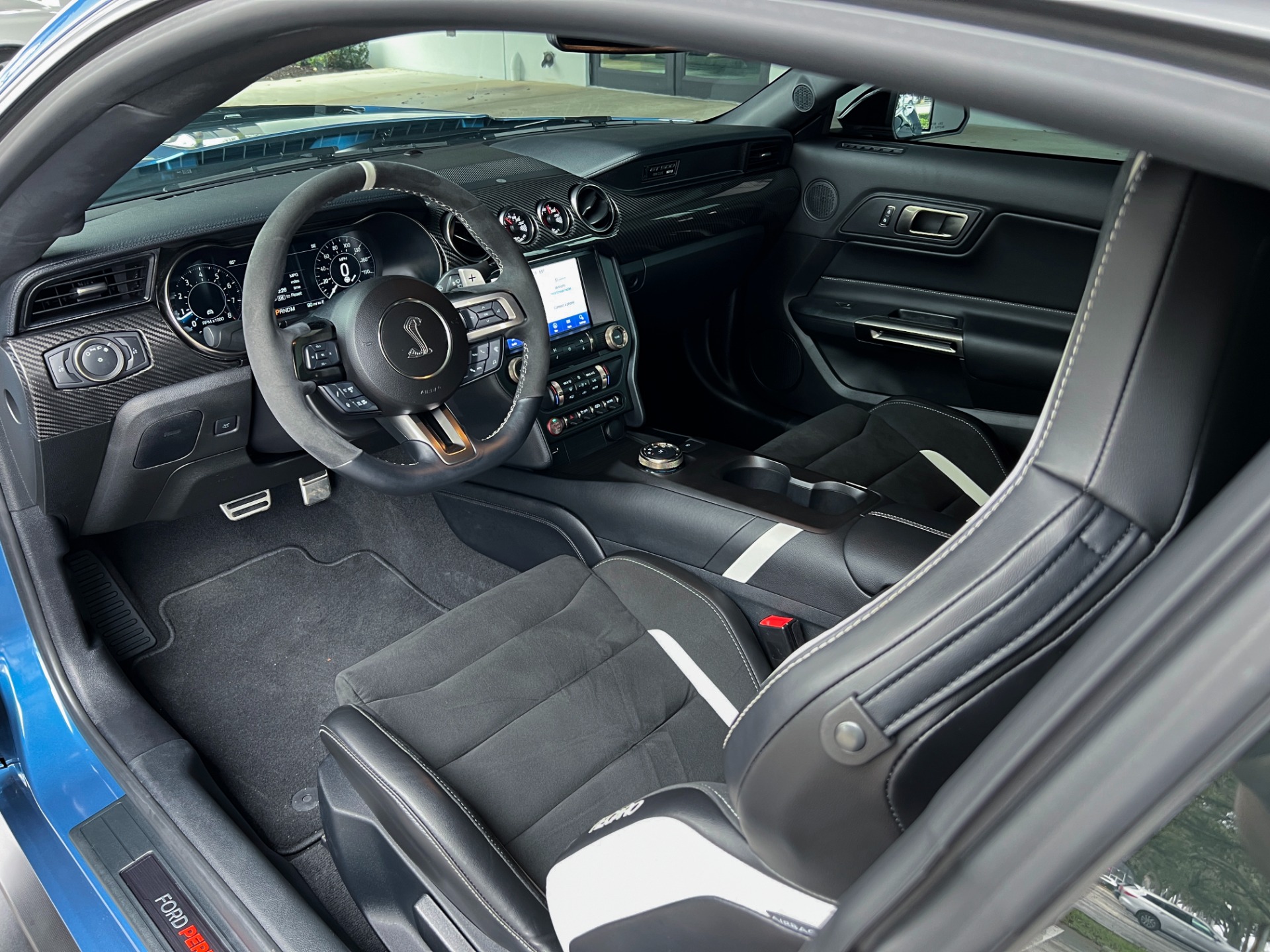 Used-2021-Ford-Mustang-Shelby-GT500