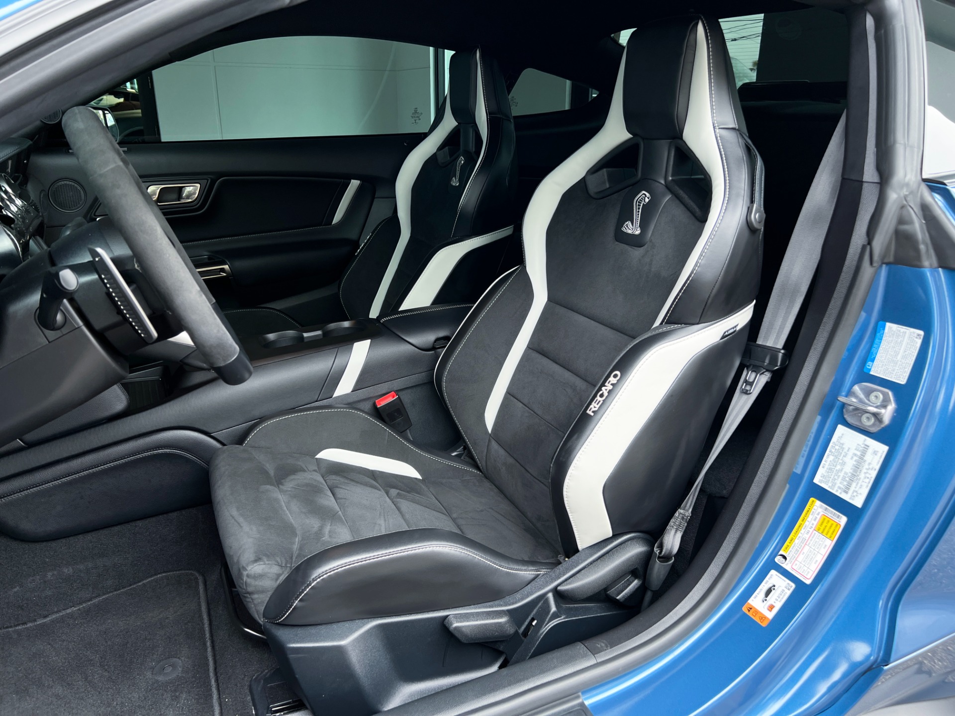 Used-2021-Ford-Mustang-Shelby-GT500