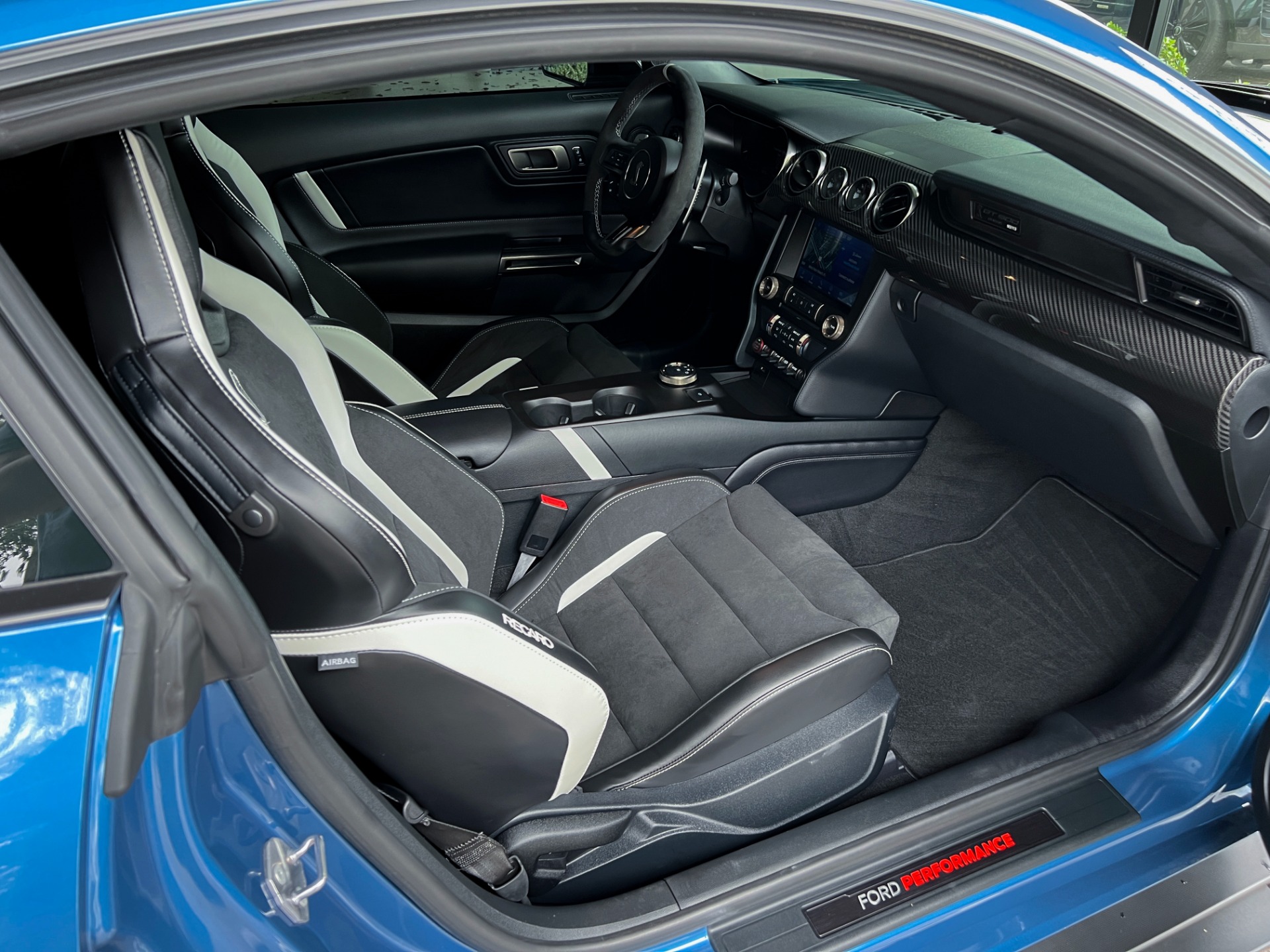 Used-2021-Ford-Mustang-Shelby-GT500