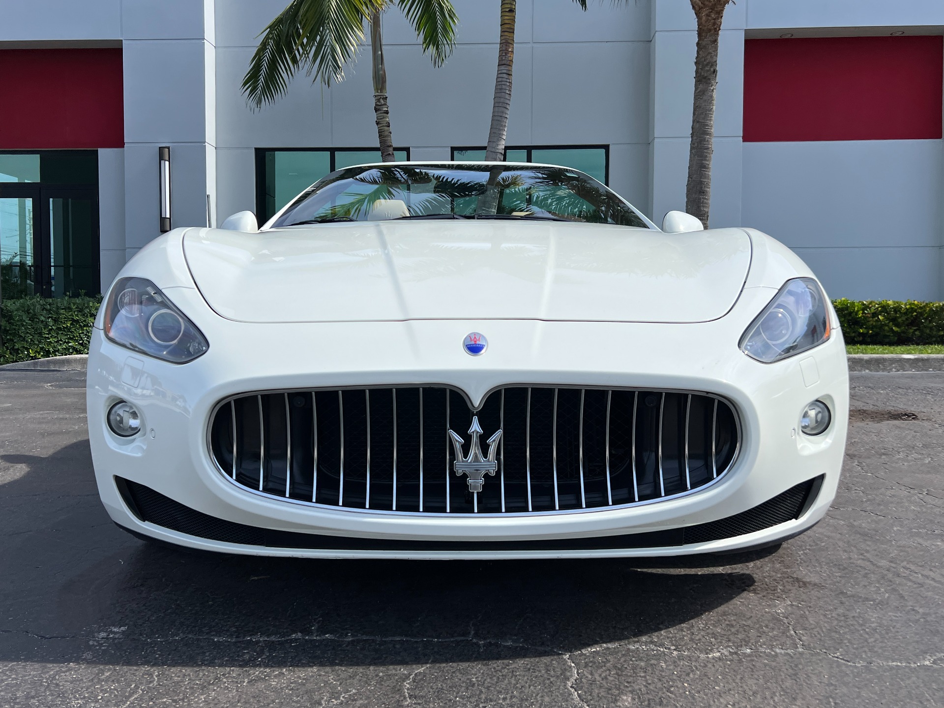 Used-2012-Maserati-GranTurismo